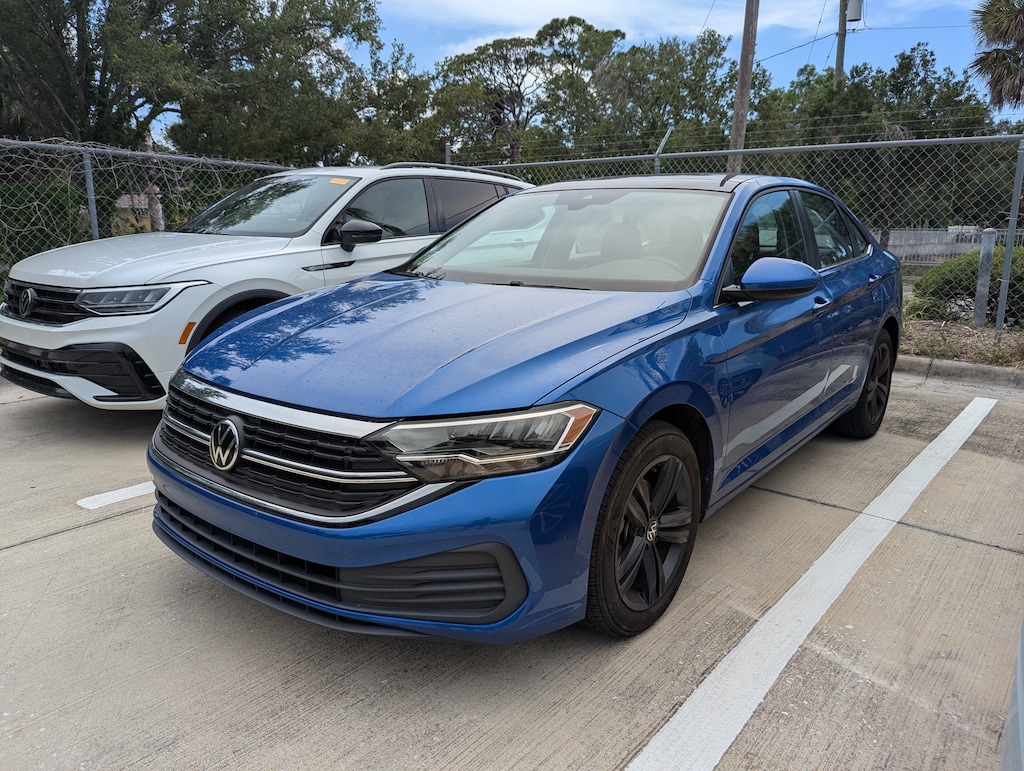 Certified 2023 Volkswagen Jetta SE Sedan