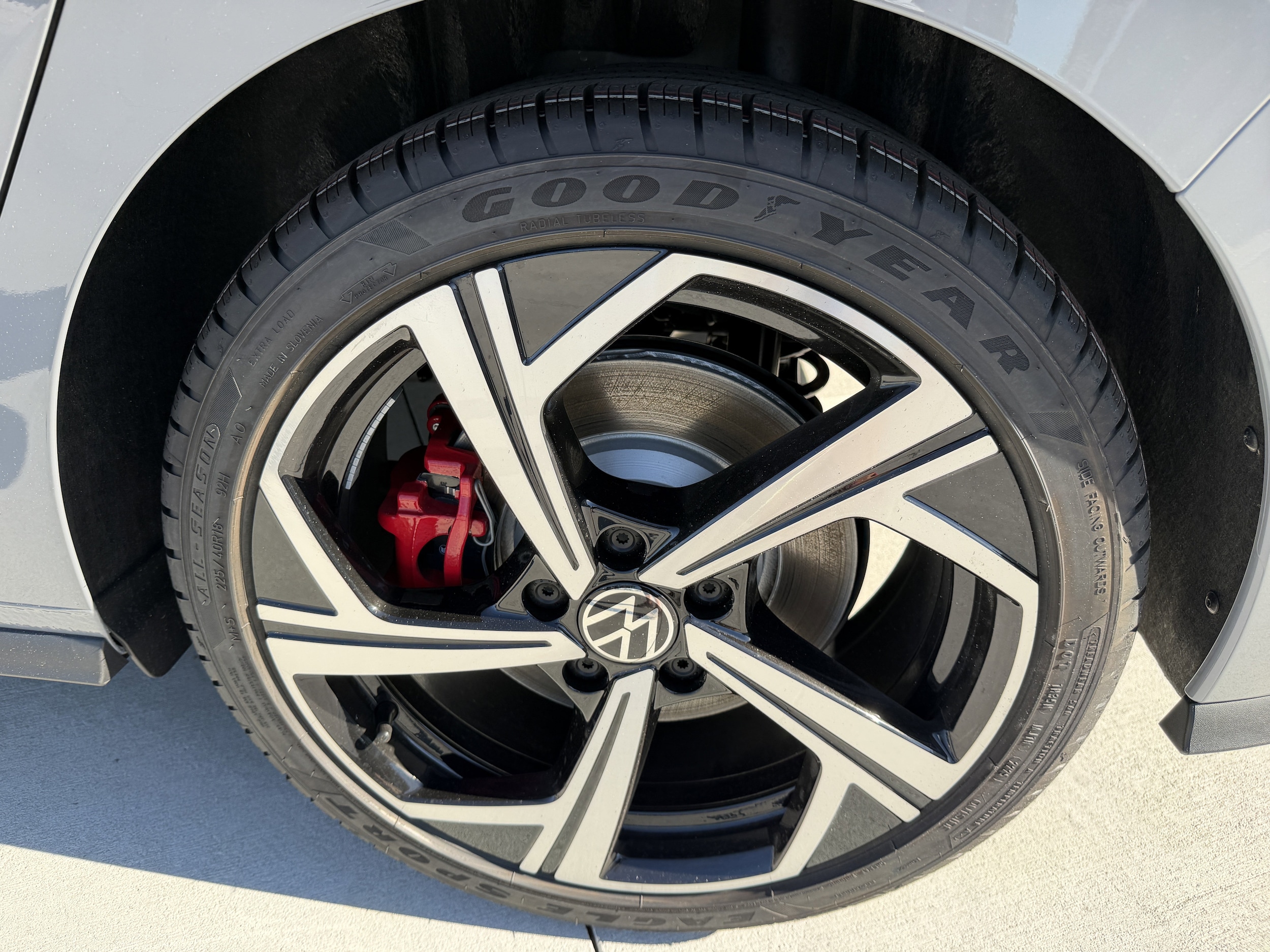 2026 Volkswagen Golf GTI SE - Photo 32