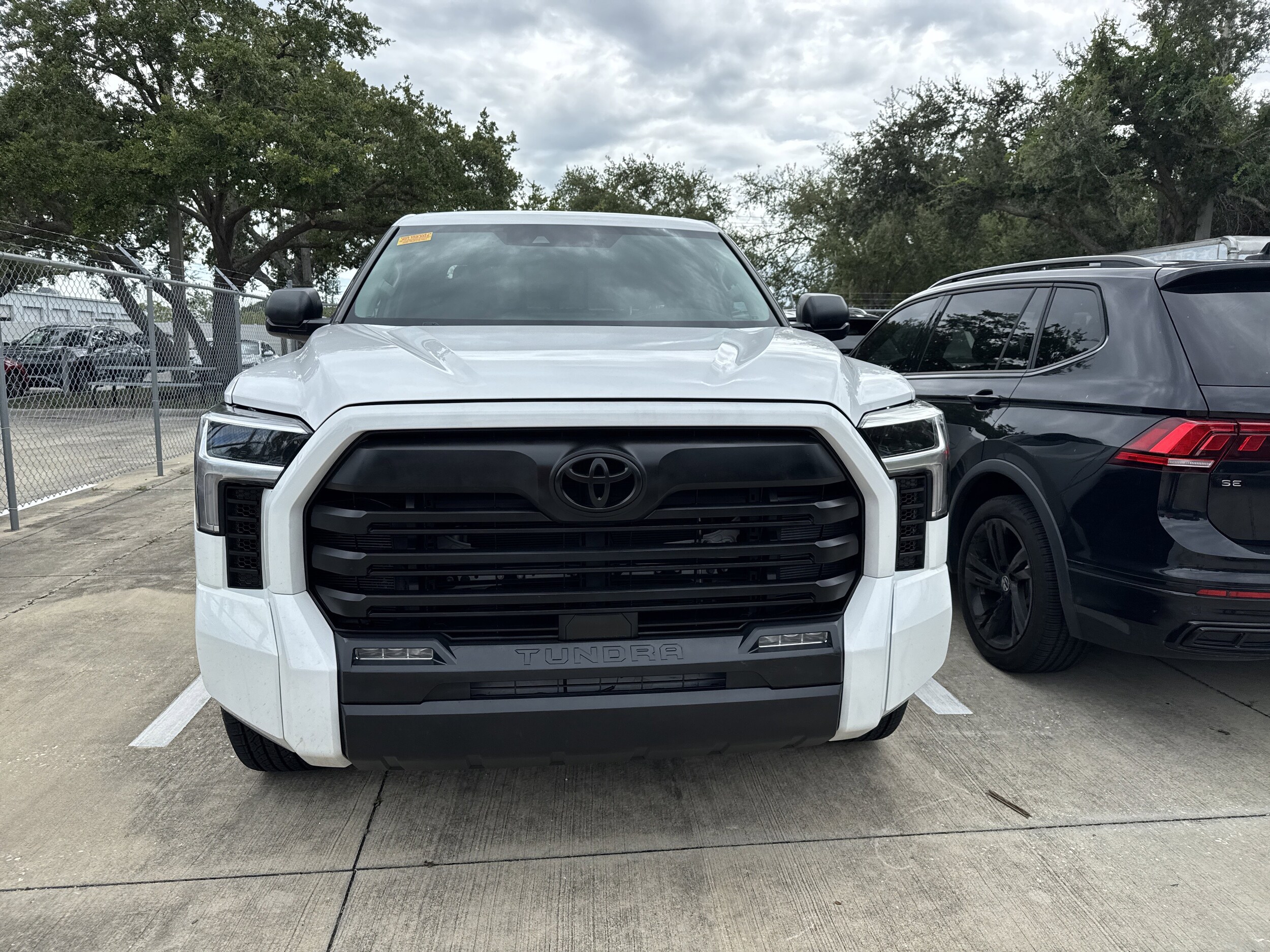 2023 Toyota Tundra SR5 photo 2