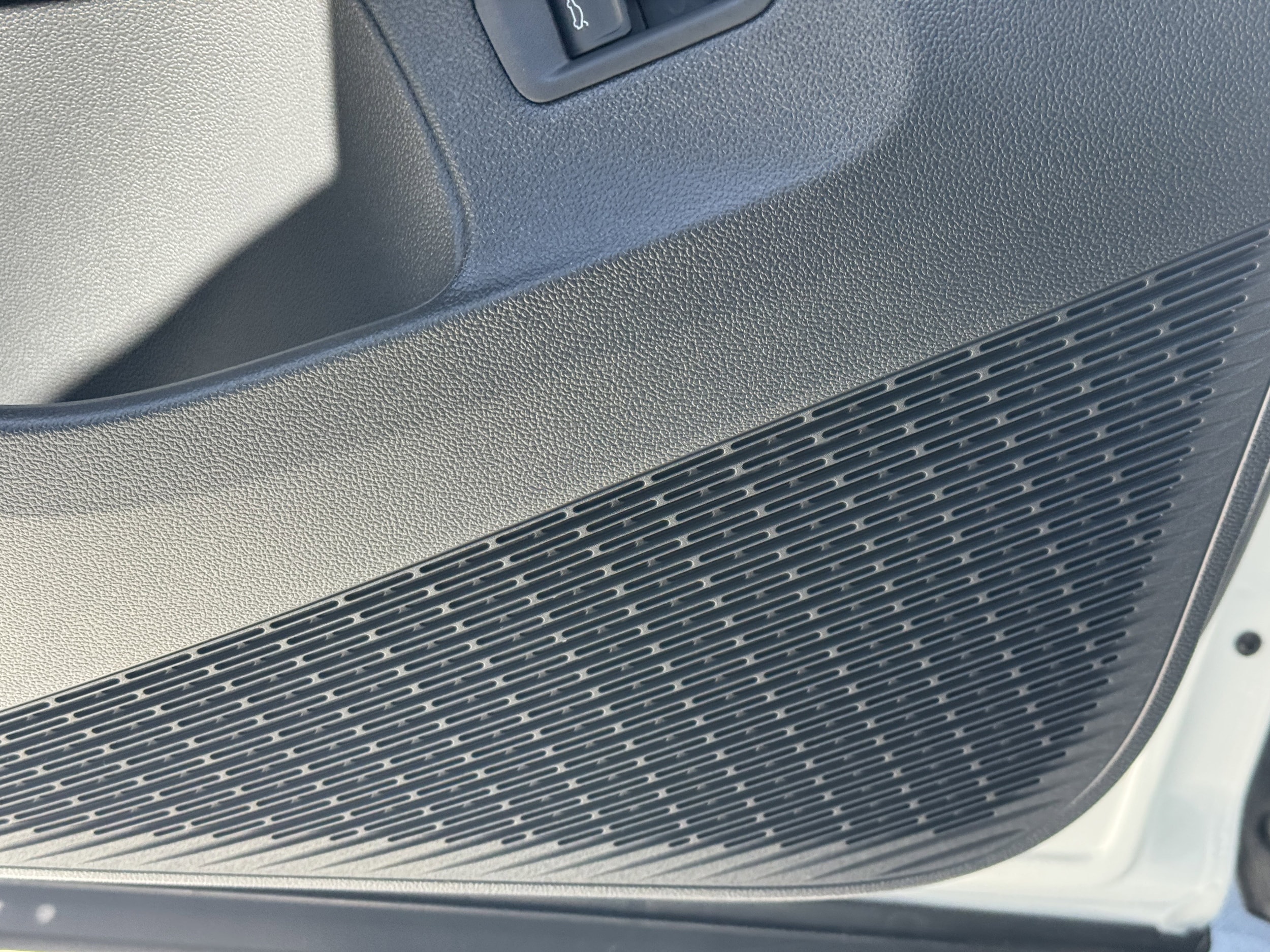 2026 Volkswagen Atlas SE w/Tech - Photo 18