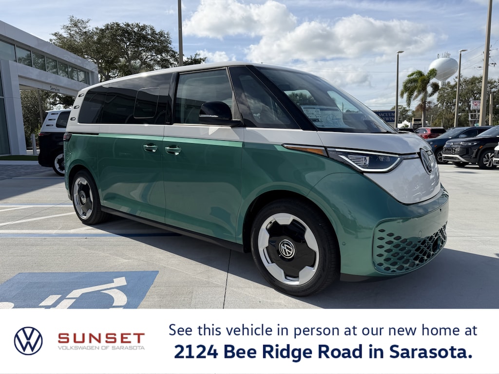 New 2025 Volkswagen ID. Buzz Pro S Plus Van Passenger Van