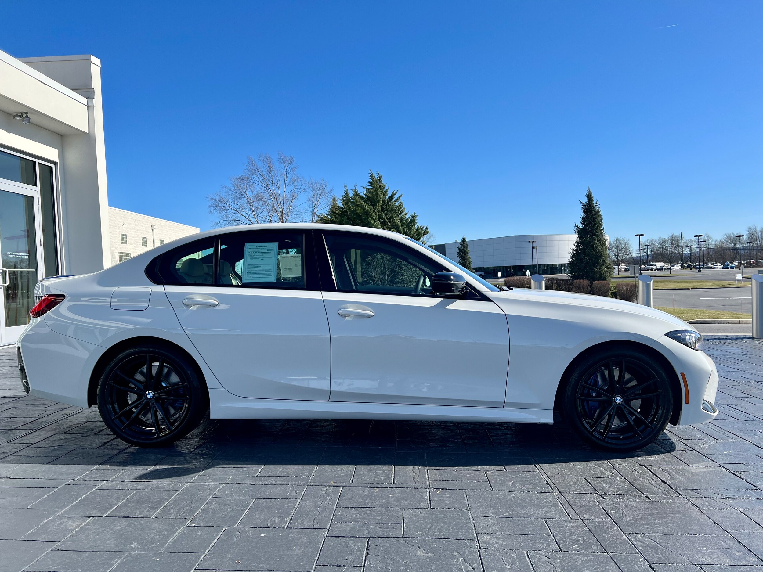 2023 Bmw 330i xDrive Sedan photo 4