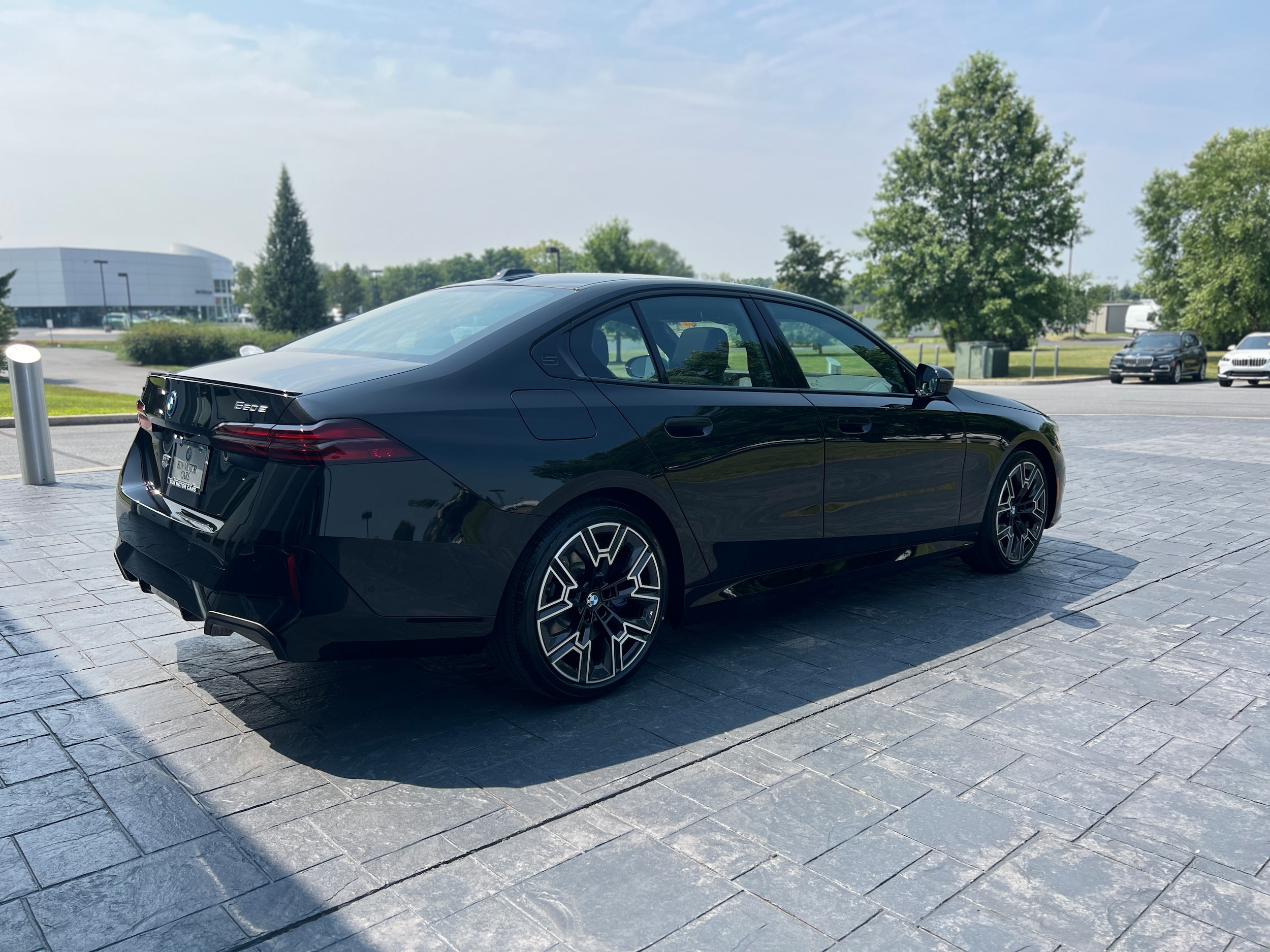 2026 BMW 5 Series 550e - Photo 5