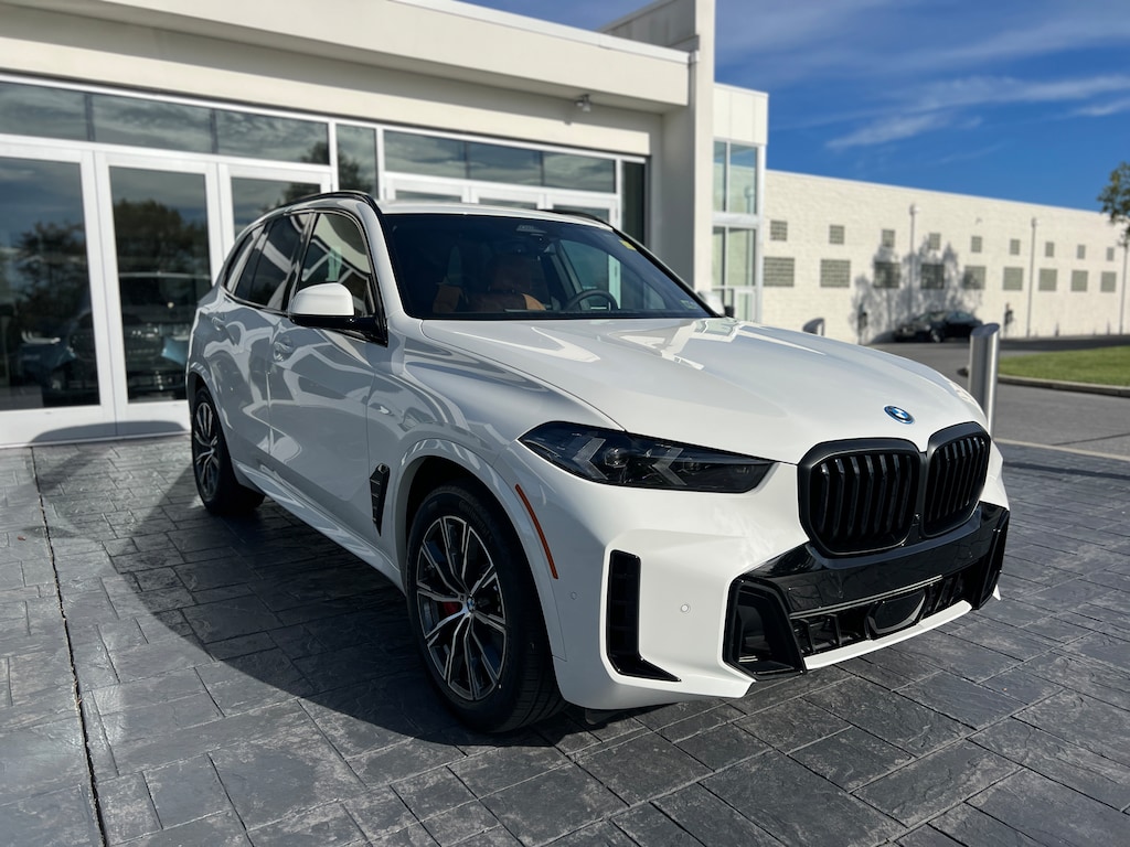 New 2026 BMW X5 PHEV xDrive50e SUV