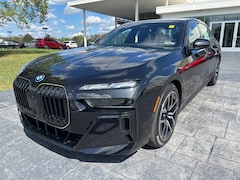 2026 BMW 750e xDrive Sedan