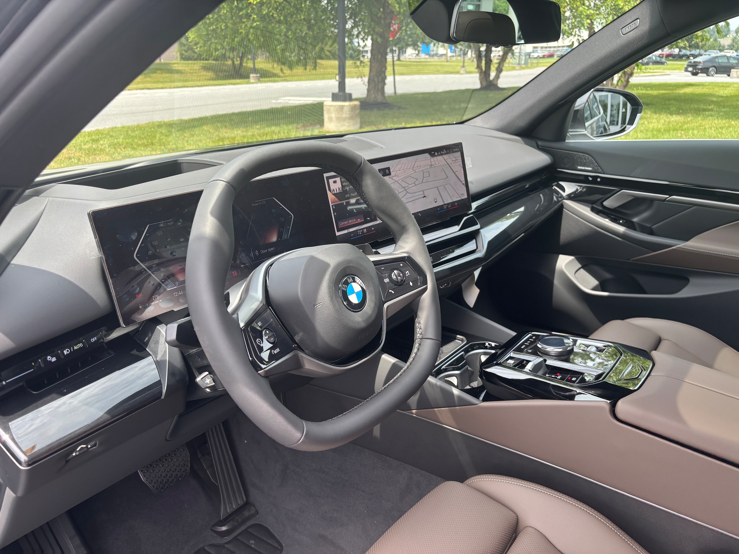 2026 BMW 5 Series 530i - Photo 11