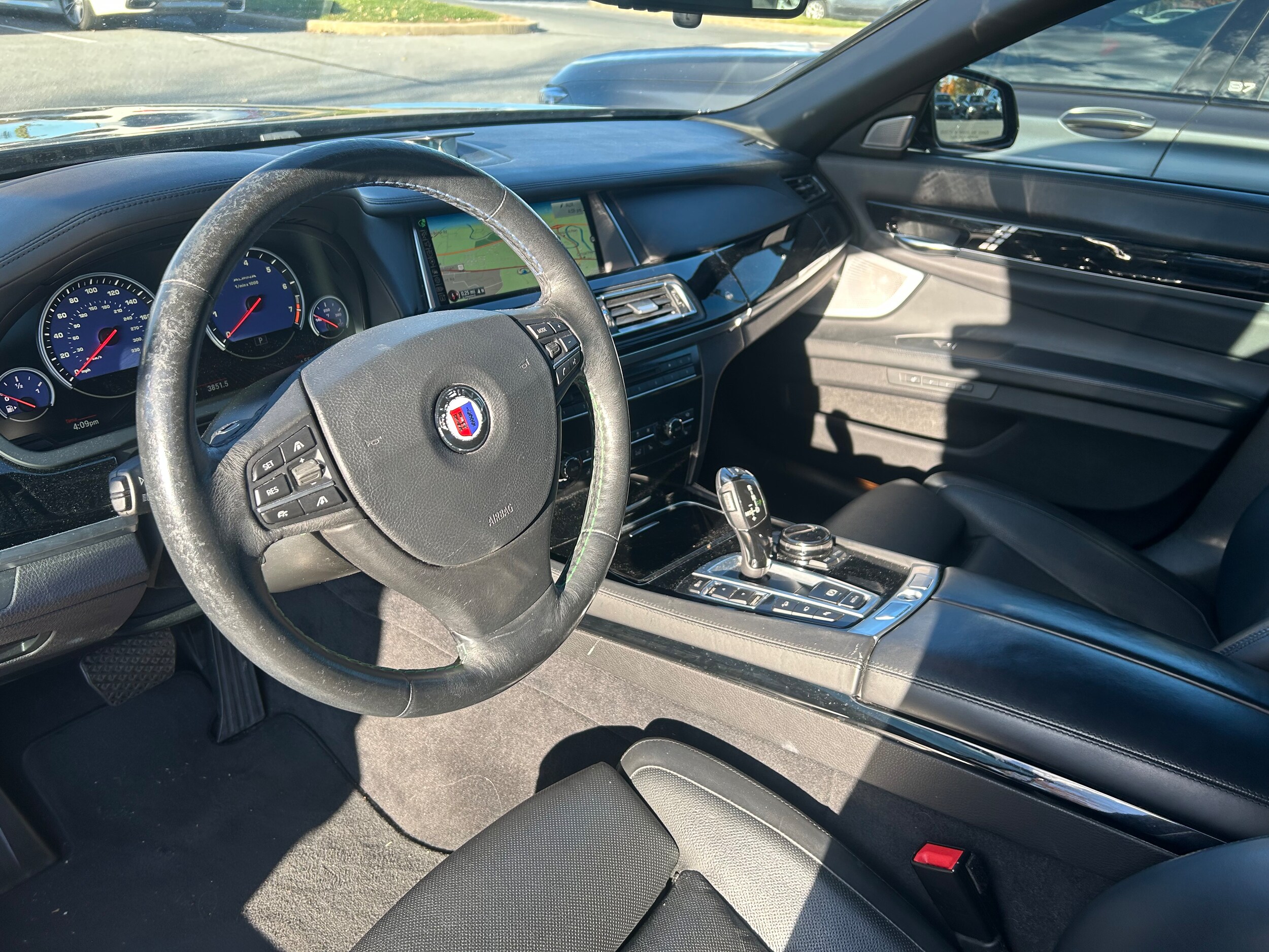 2015 Bmw B7 photo 3