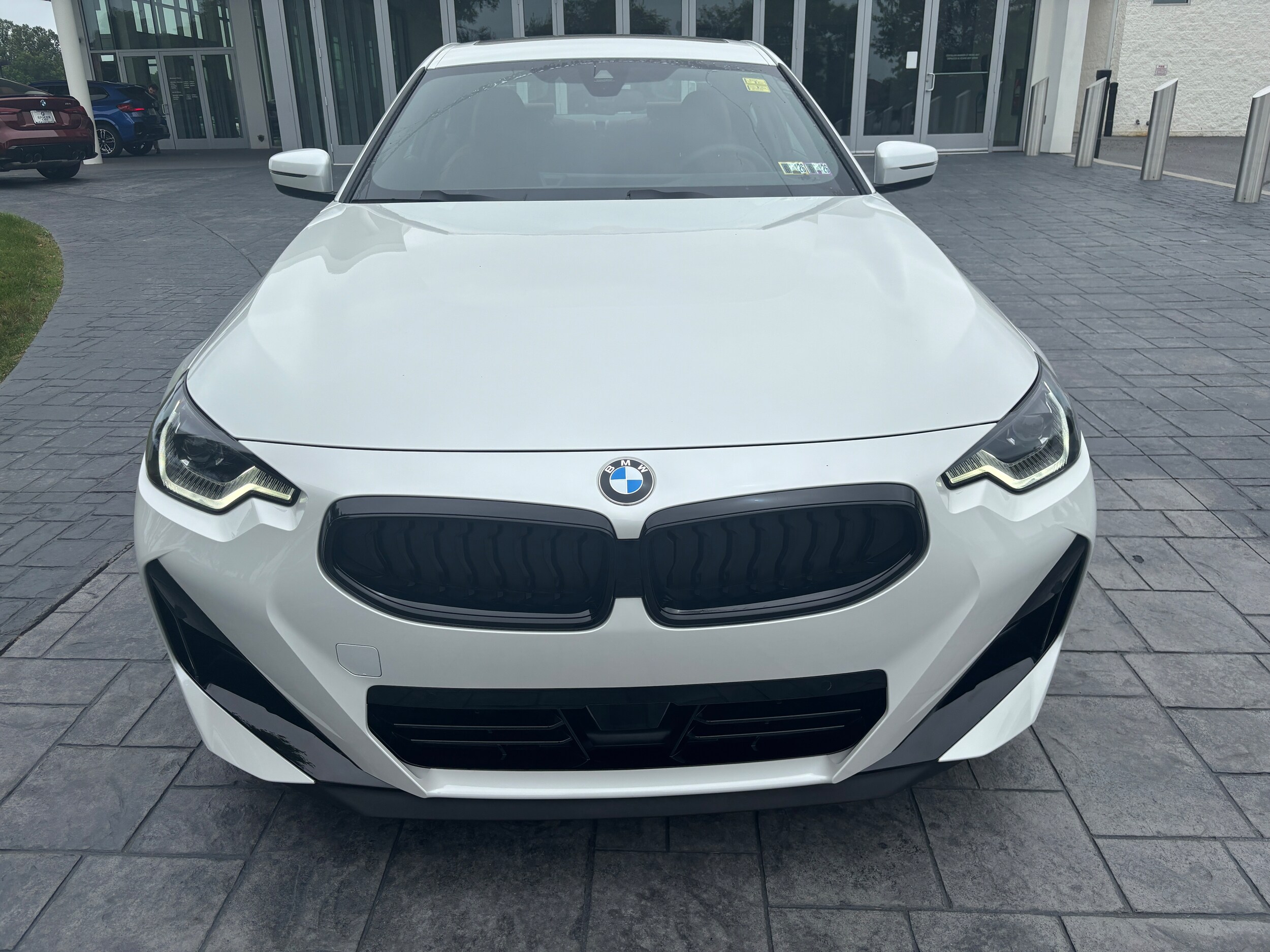 2025 Bmw 230i xDrive Coupe photo 2