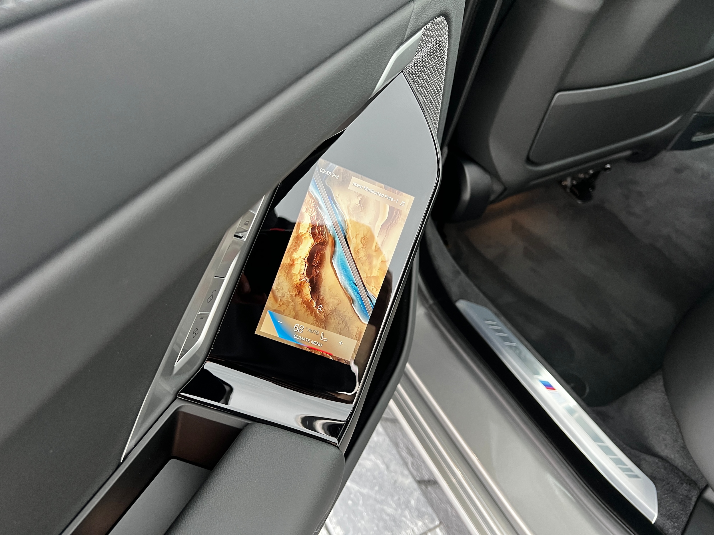 2025 BMW 7 Series 740i - Photo 21