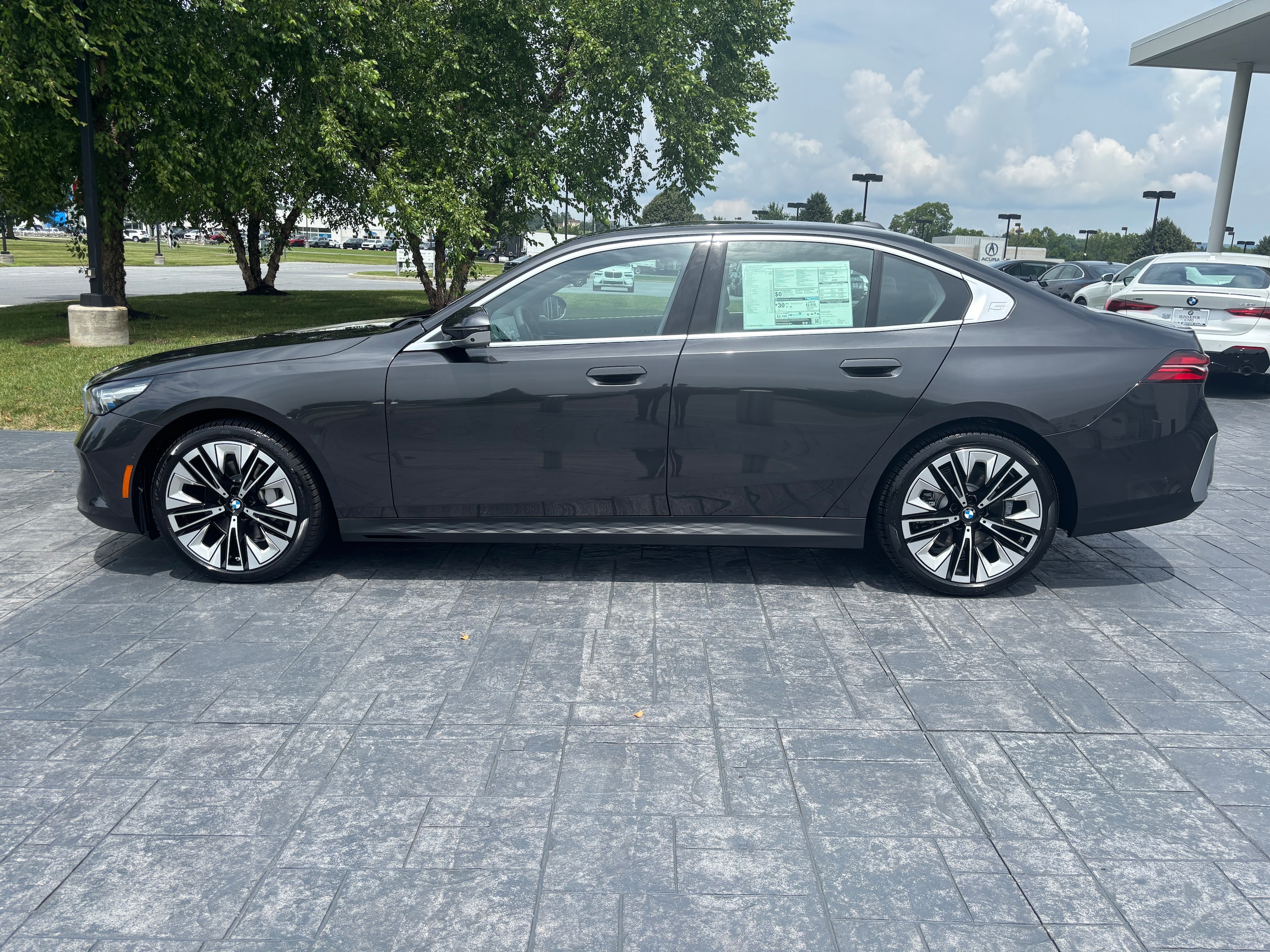 2026 BMW 5 Series 530i - Photo 8