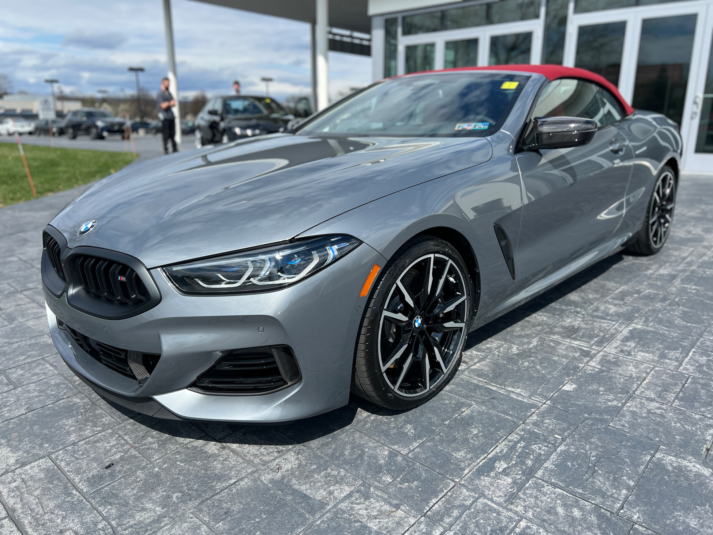 2026 BMW 8 Series M850i xDrive Convertible's photo