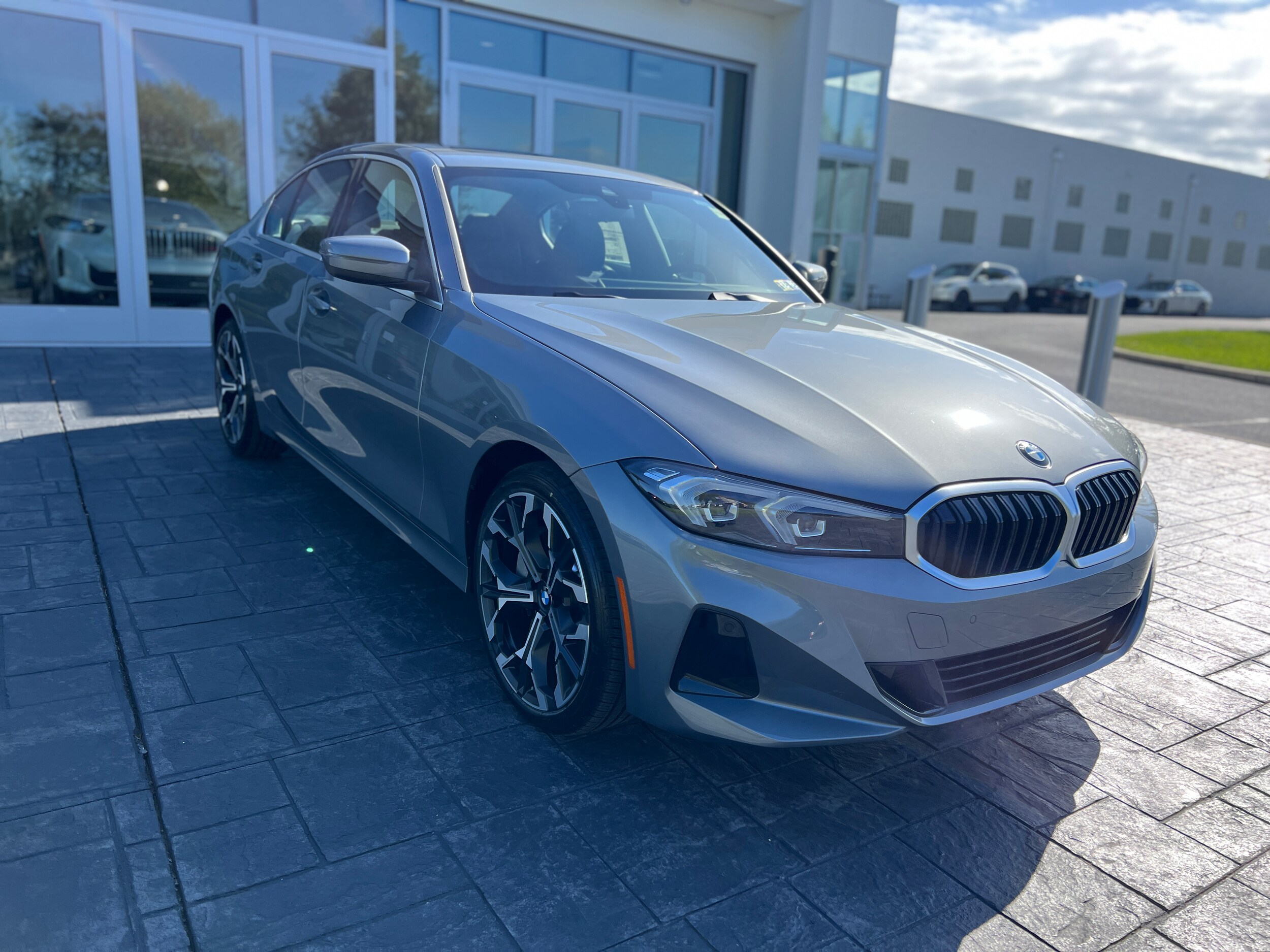 2025 Bmw 330i xDrive photo 3