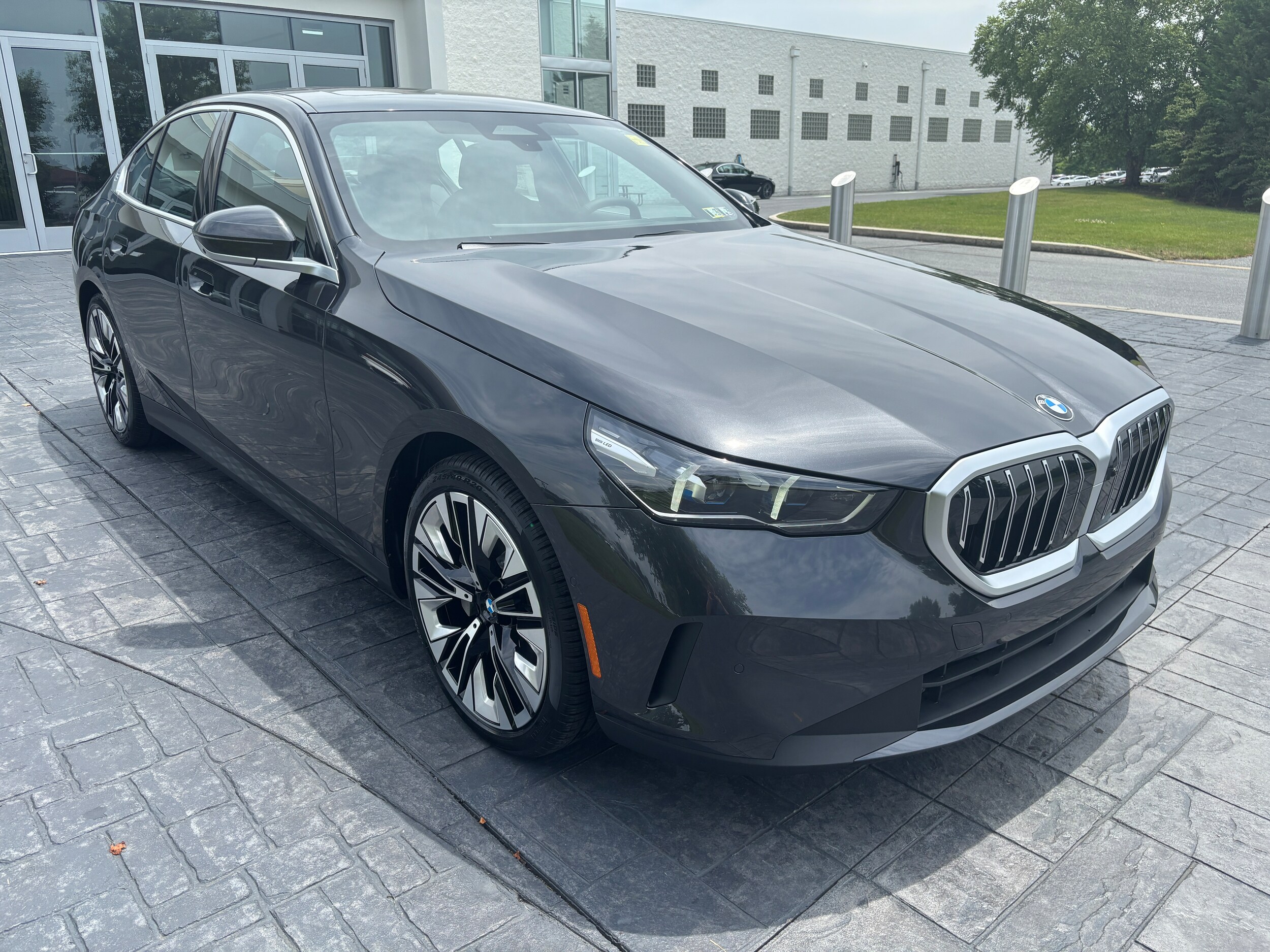 2026 Bmw 530i xDrive photo 2