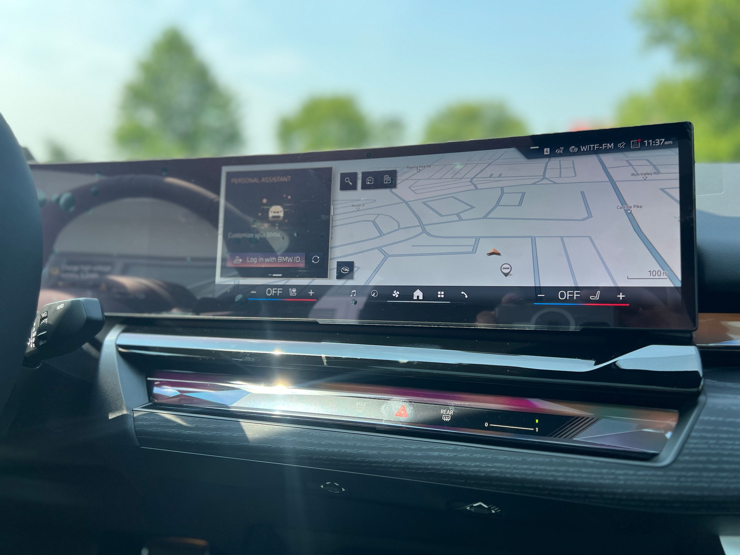 2026 BMW 5 Series 550e - Photo 17