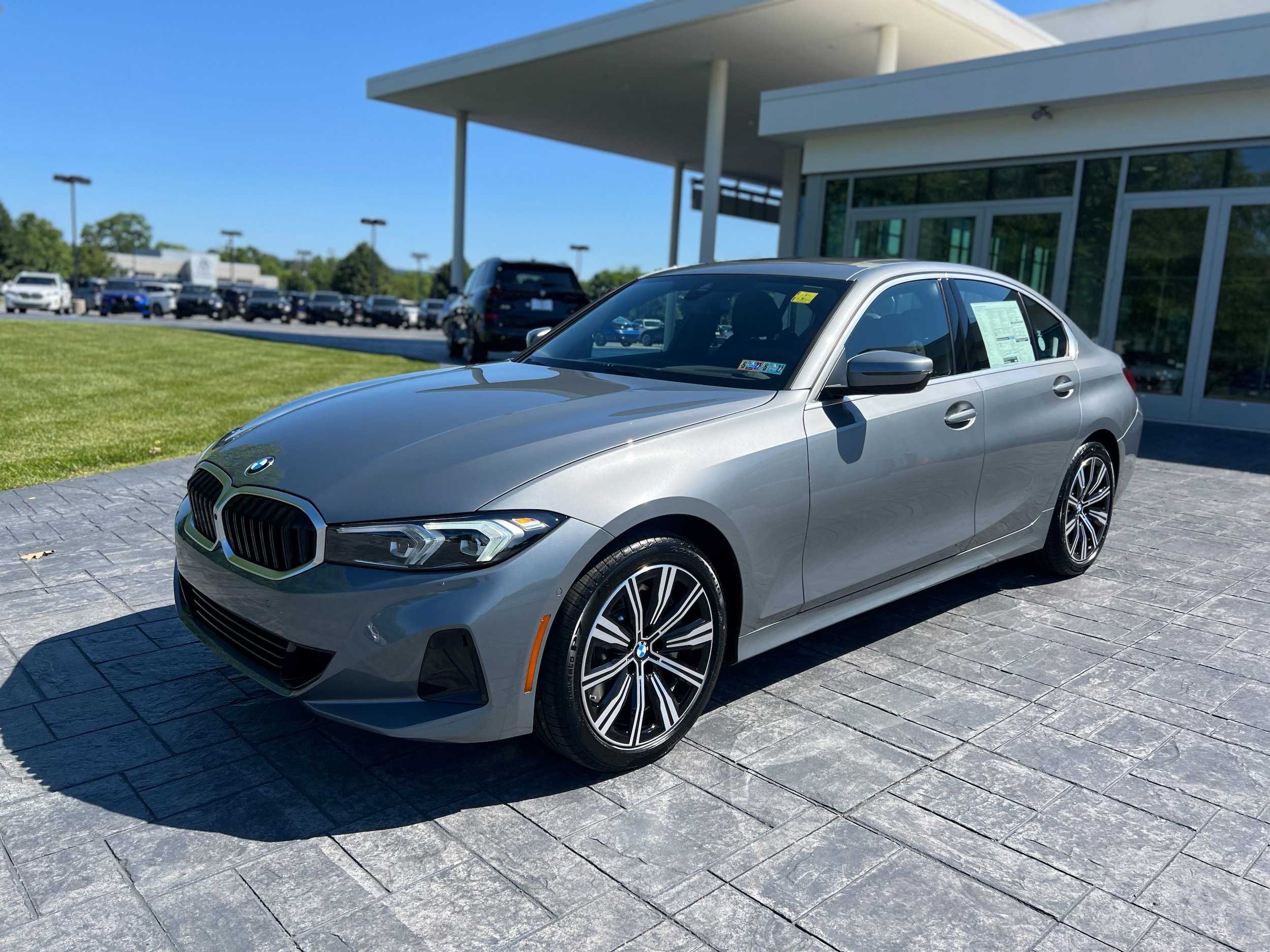 2026 BMW 330i