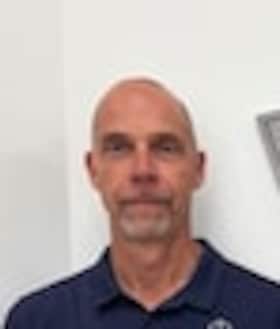 Staff member Collision Center Estimator from ID_85f166