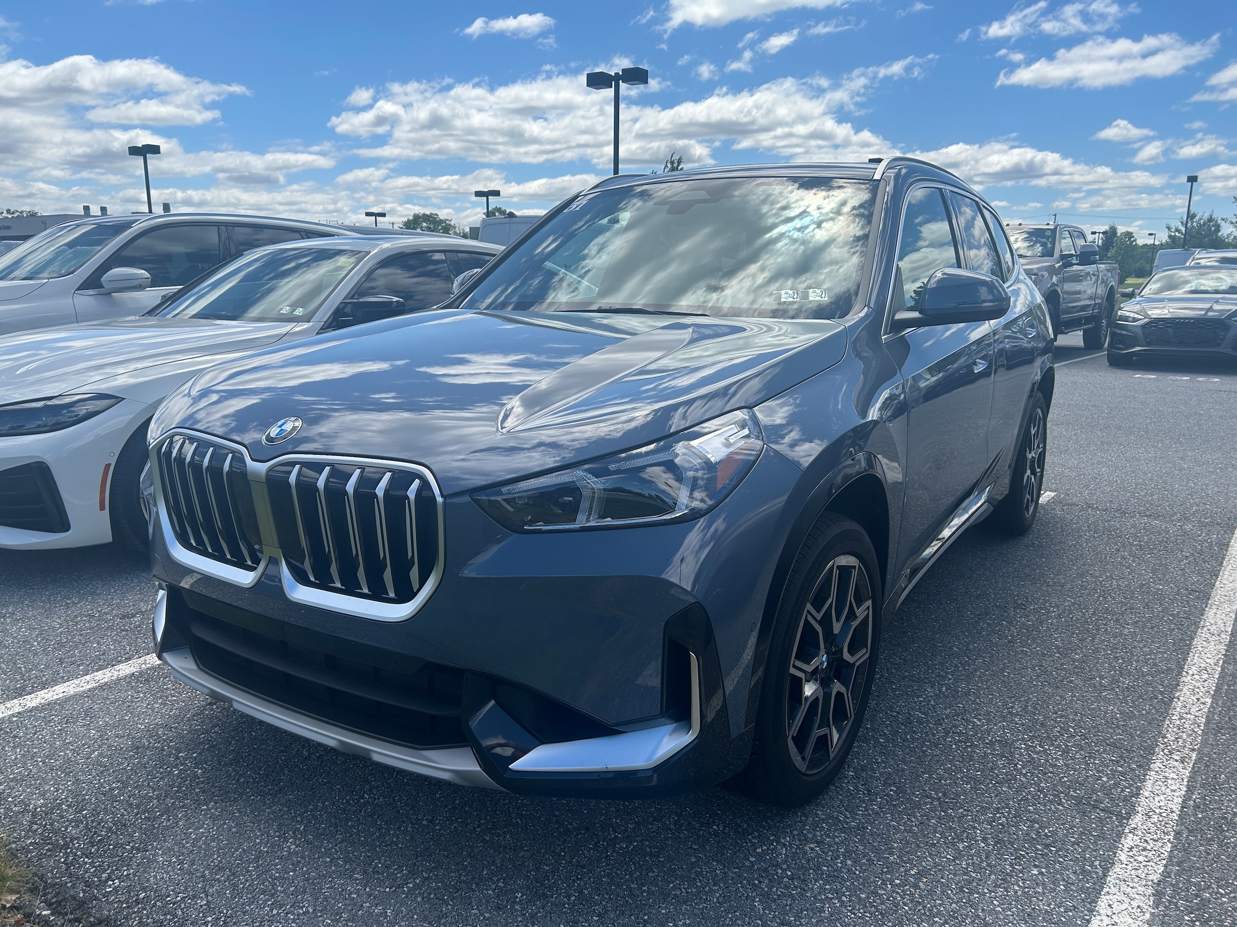 2025 BMW X1 xDrive28i's photo