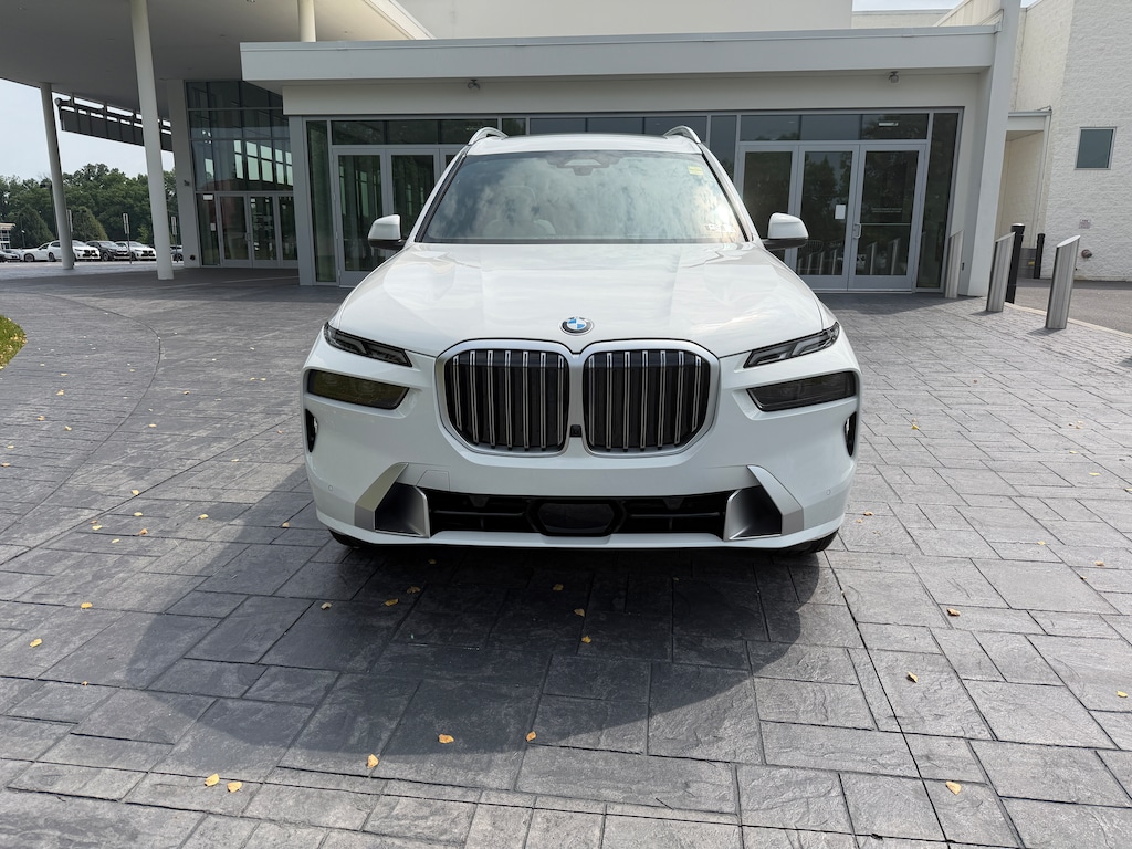 New 2027 BMW X7 xDrive40i SUV