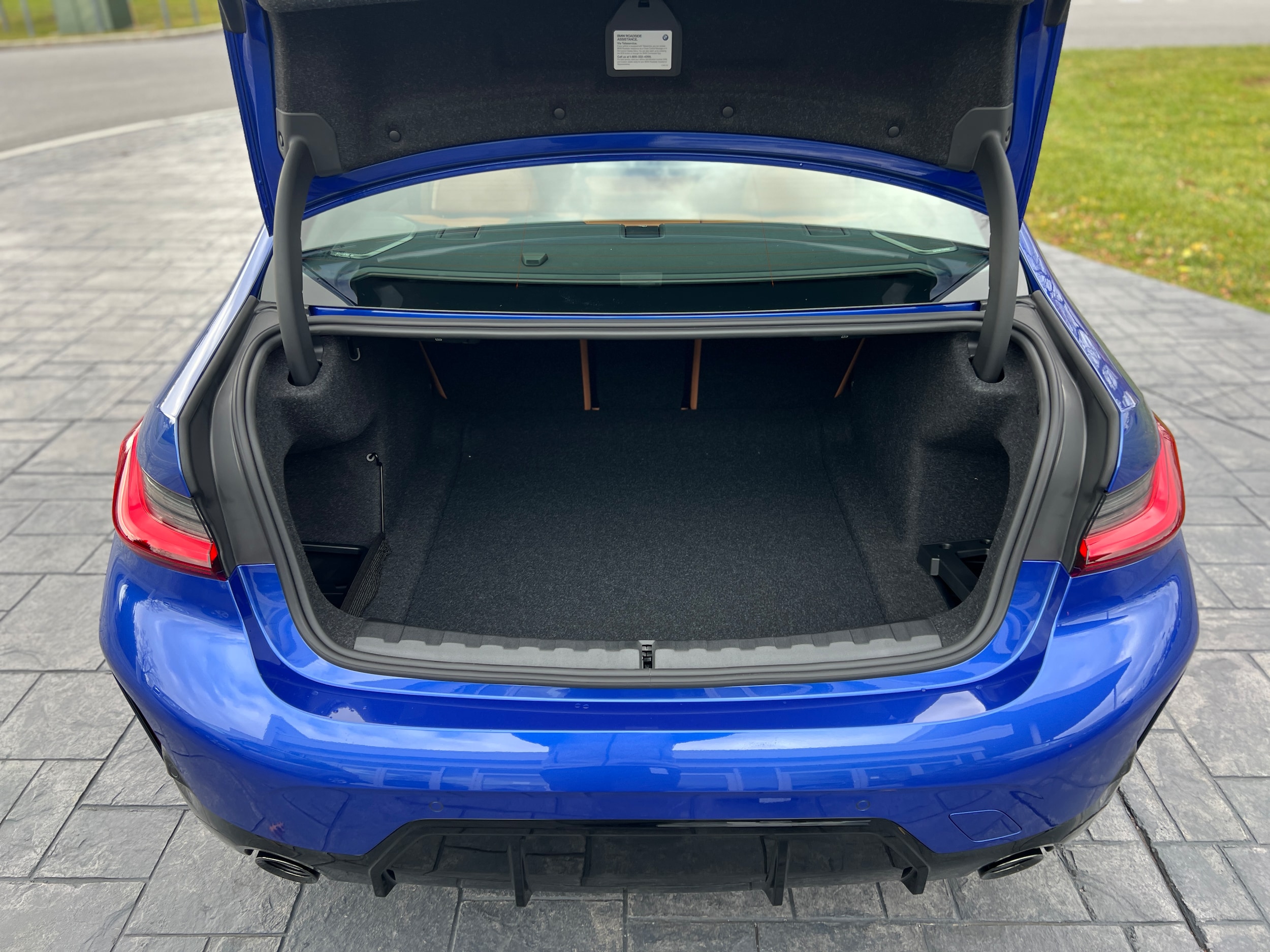 2026 BMW 3 Series 330i - Photo 17