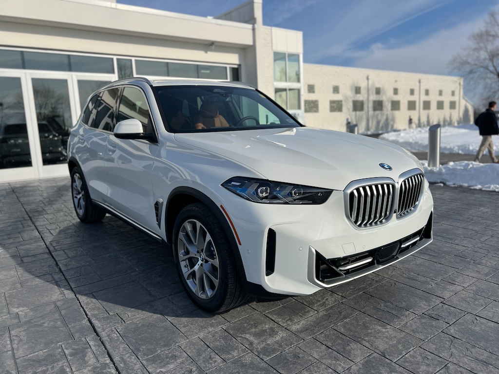 New 2026 BMW X5 PHEV xDrive50e SUV