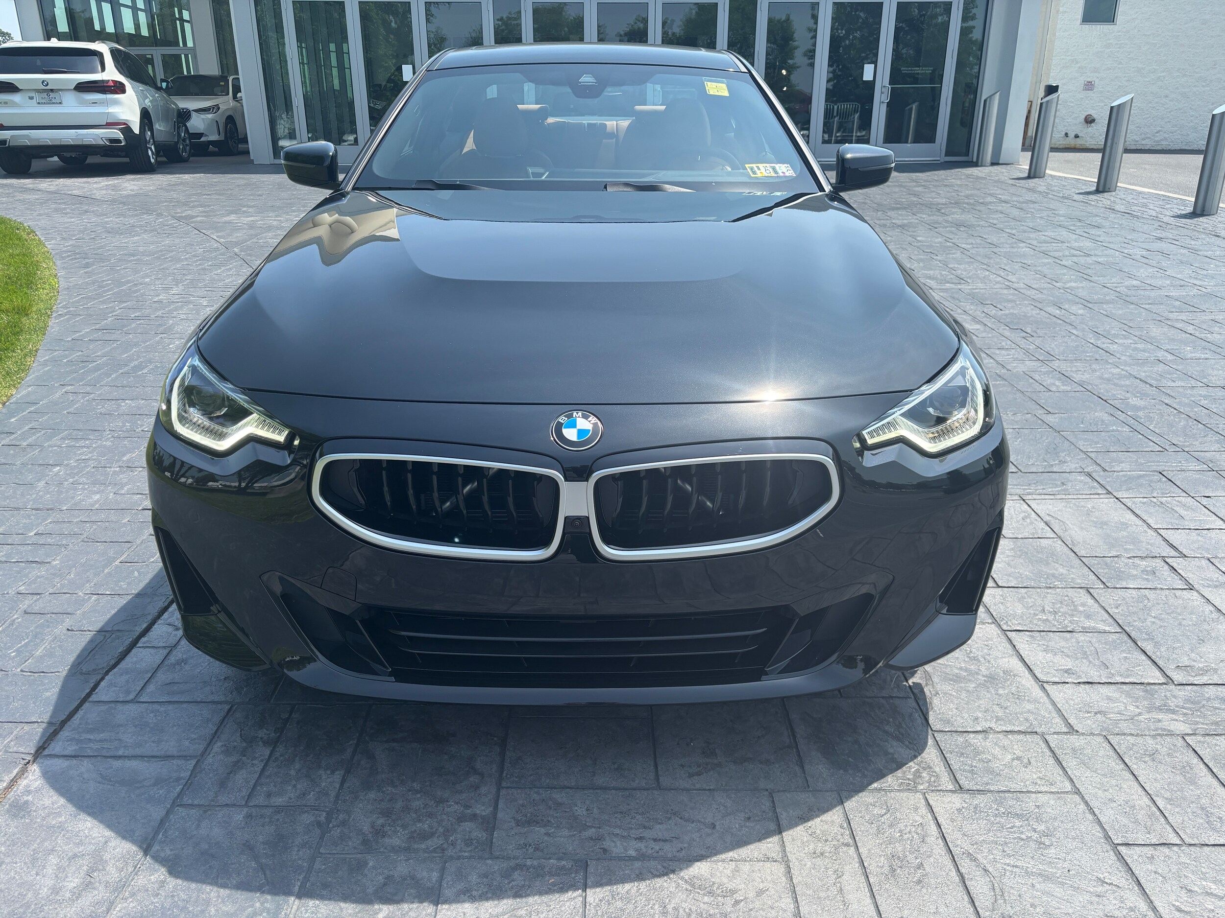 2025 Bmw 230i xDrive Coupe photo 2