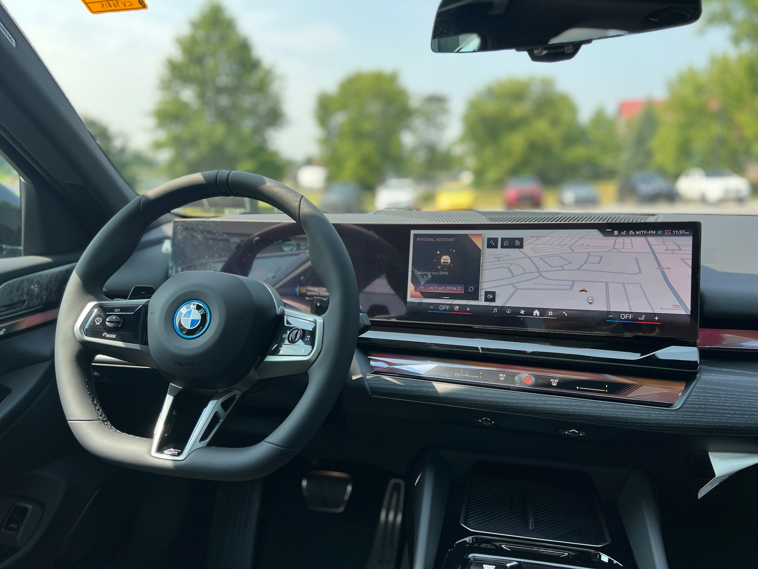 2026 BMW 5 Series 550e - Photo 15