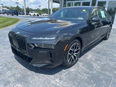 2025 BMW 760i xDrive Sedan