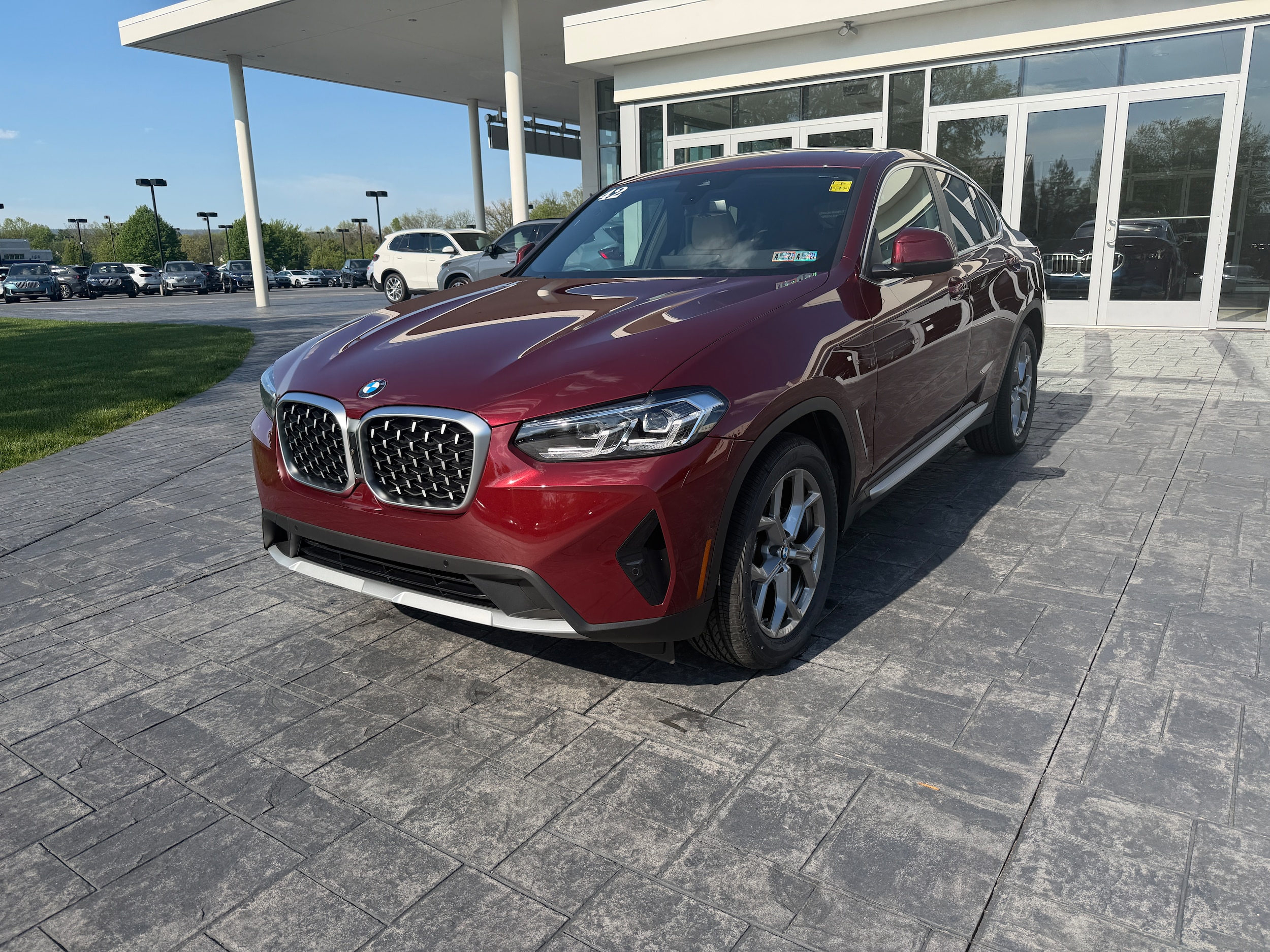 2025 BMW X4 xDrive30i's photo