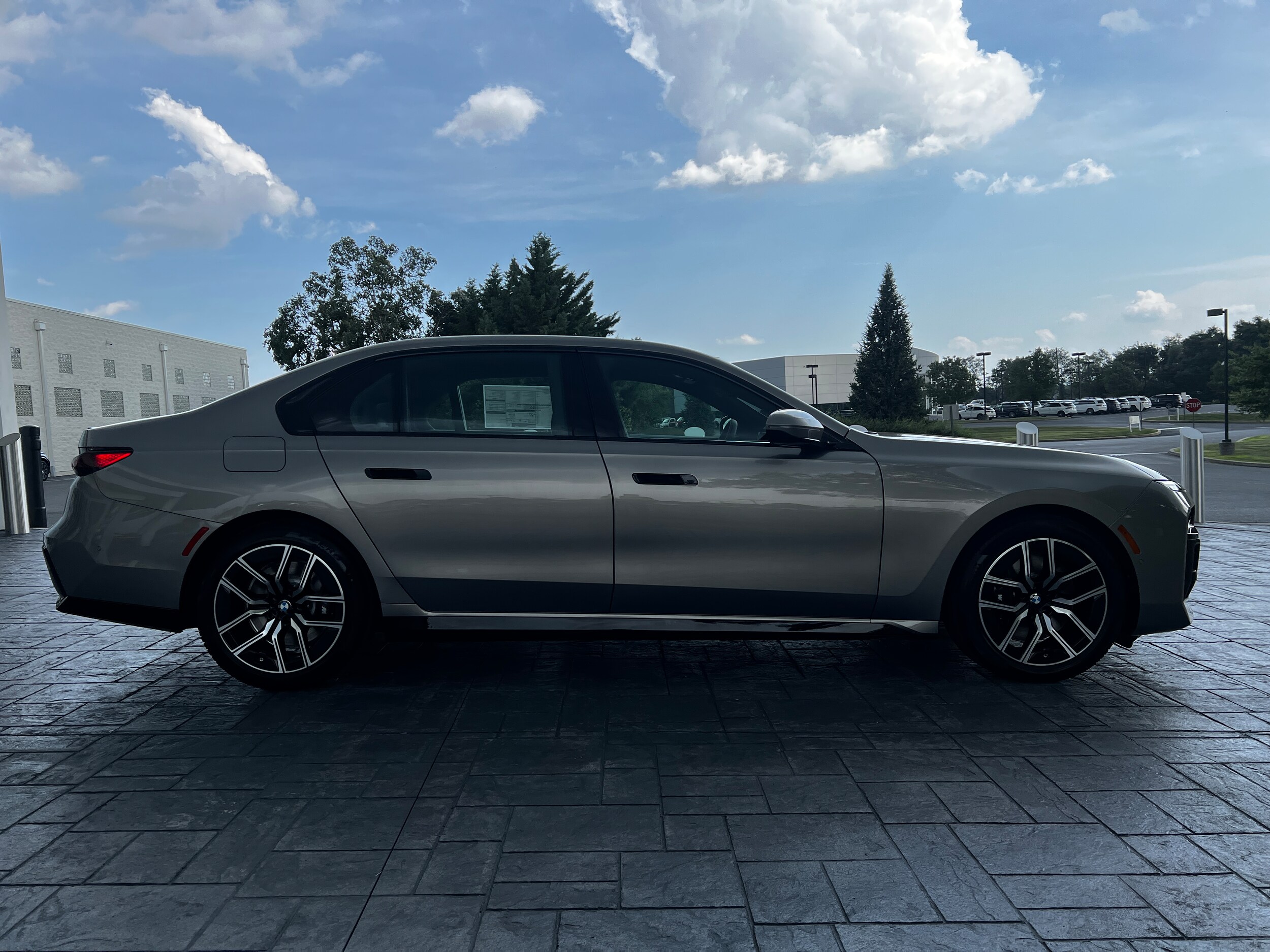 2025 Bmw 740i xDrive Sedan photo 4