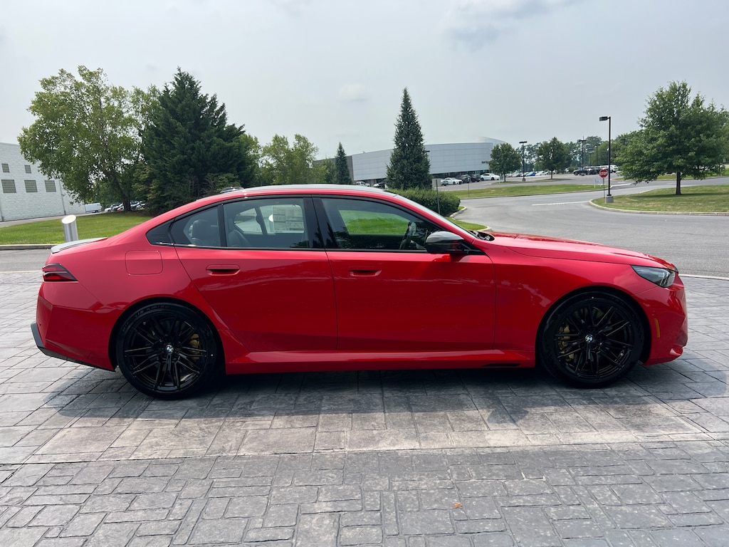 New 2027 BMW M5 Sedan