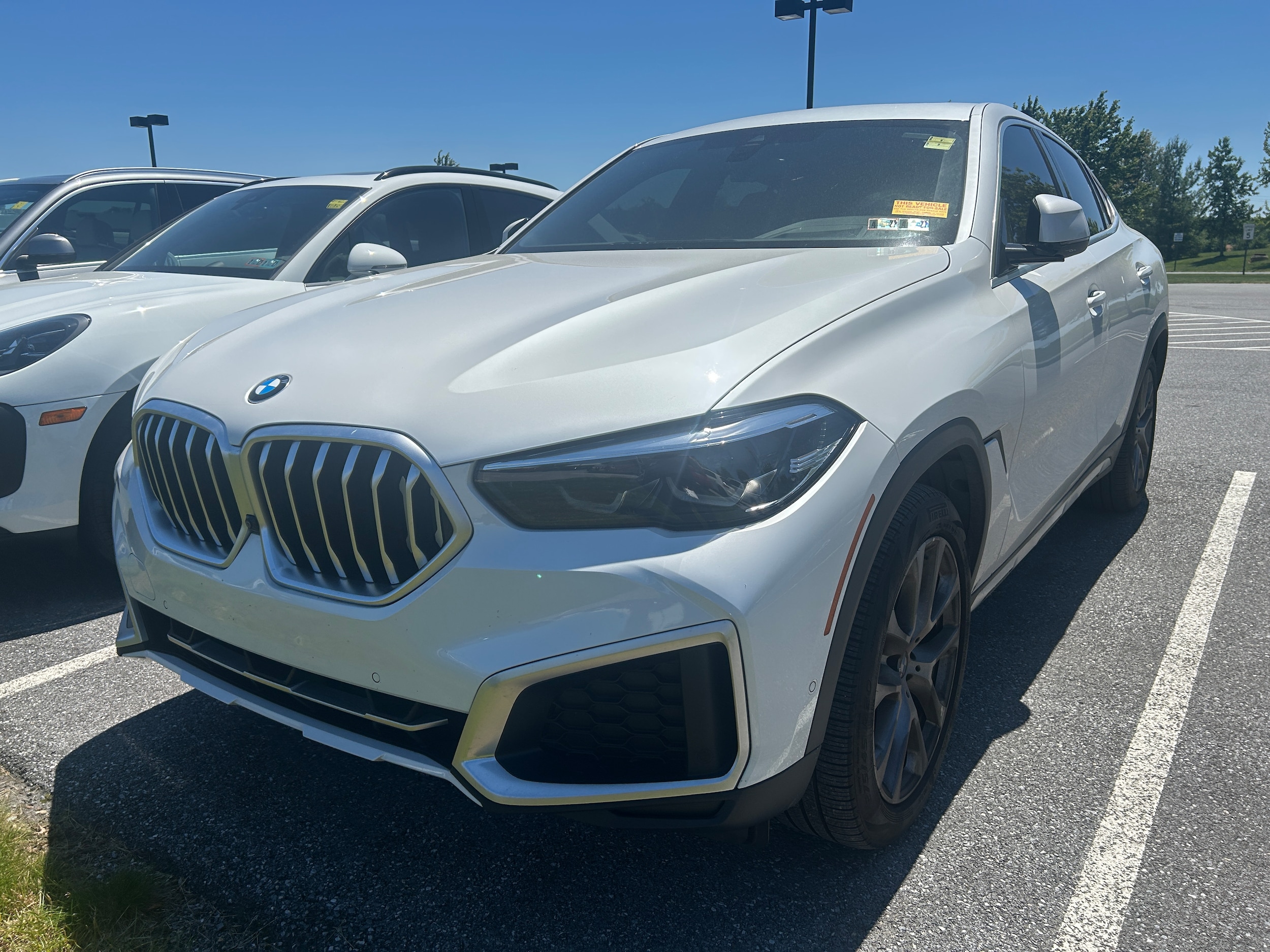 2023 BMW X6 xDrive40i's photo