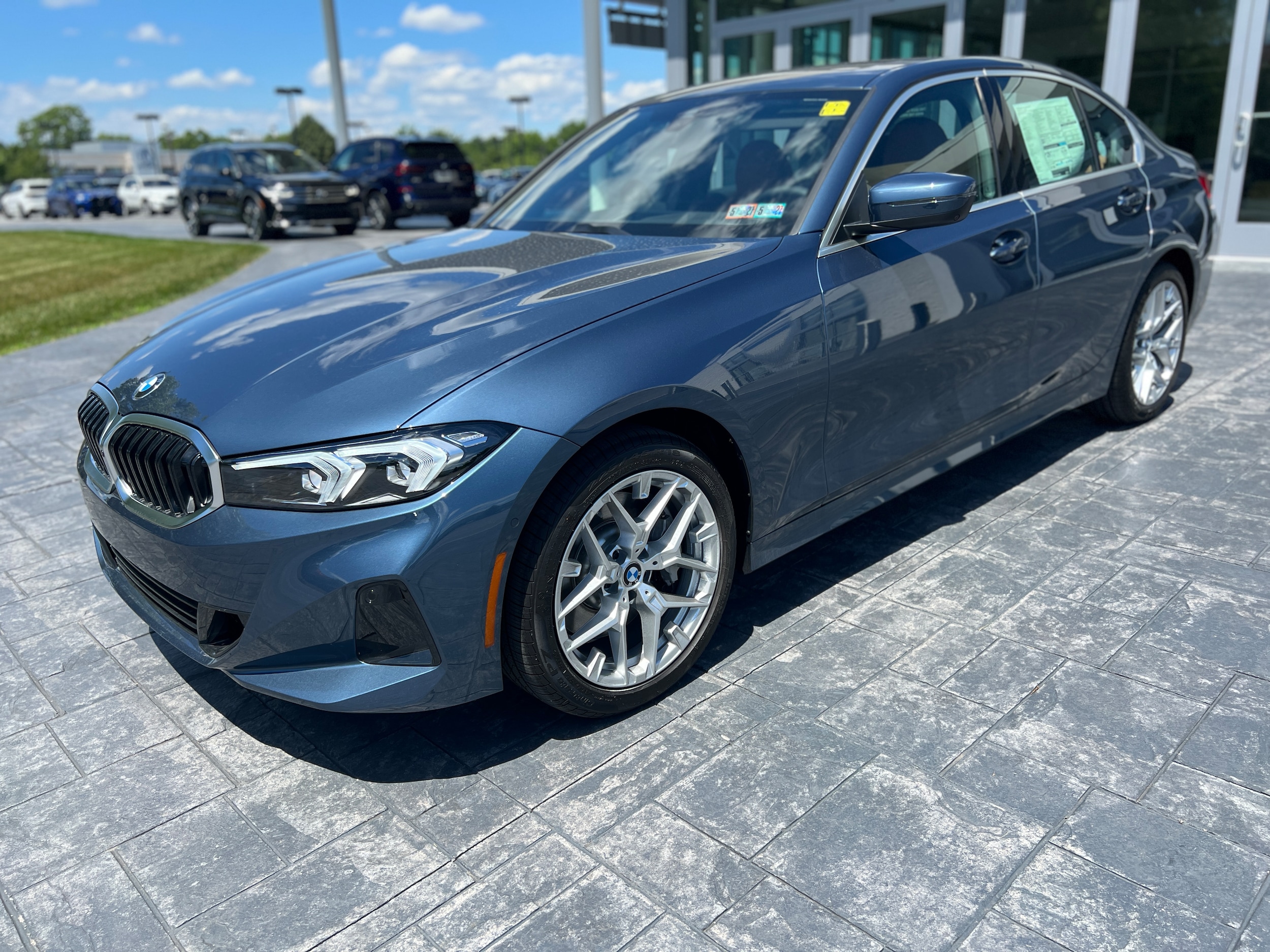 2026 BMW 330i