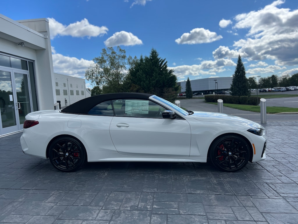 New 2026 BMW M440i xDrive Convertible