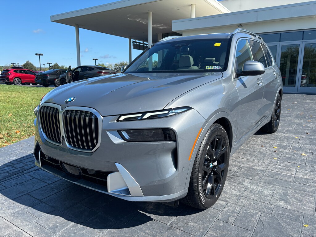 New 2026 BMW X7 xDrive40i SUV