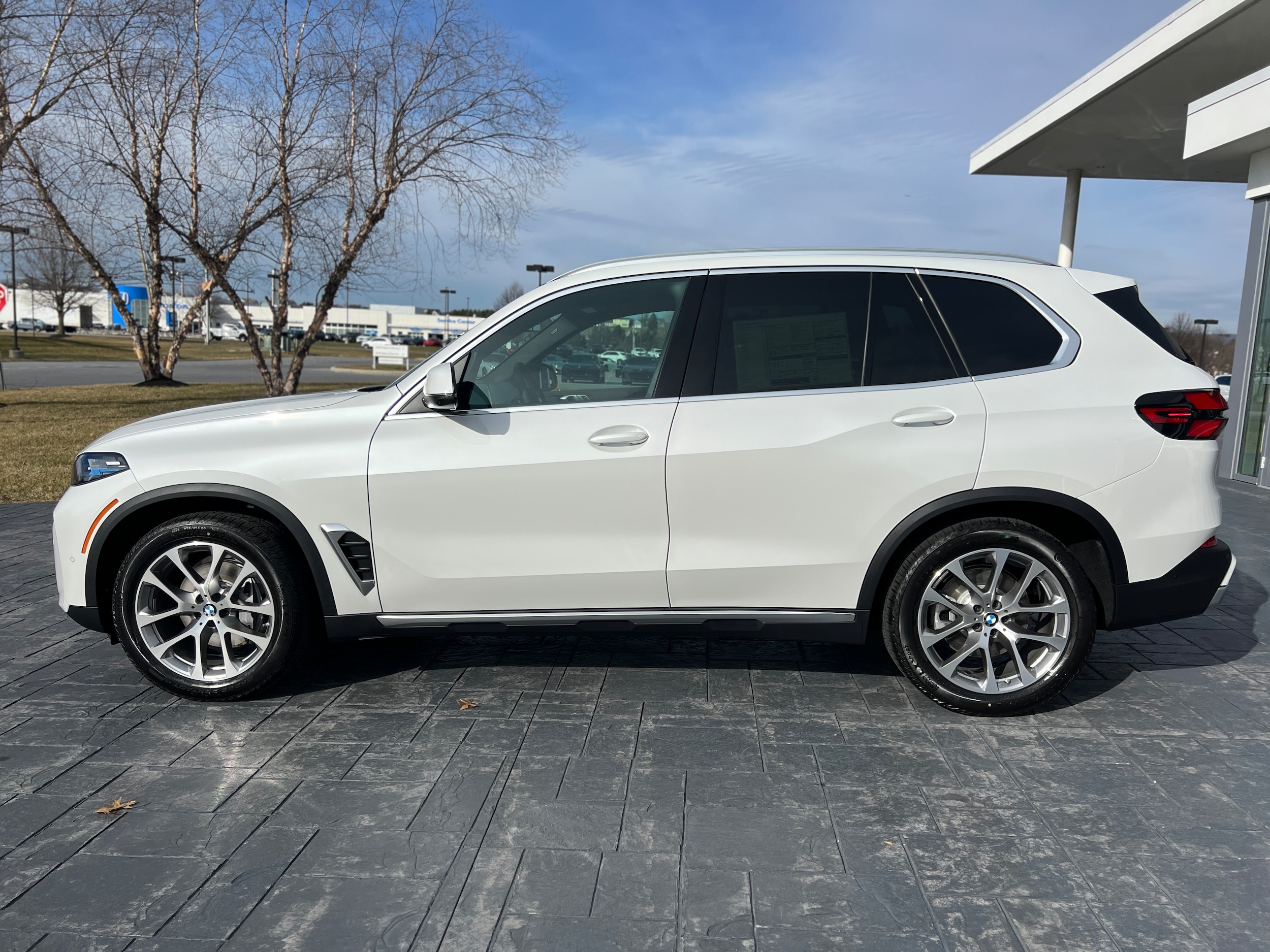 2026 BMW X5 40i - Photo 8