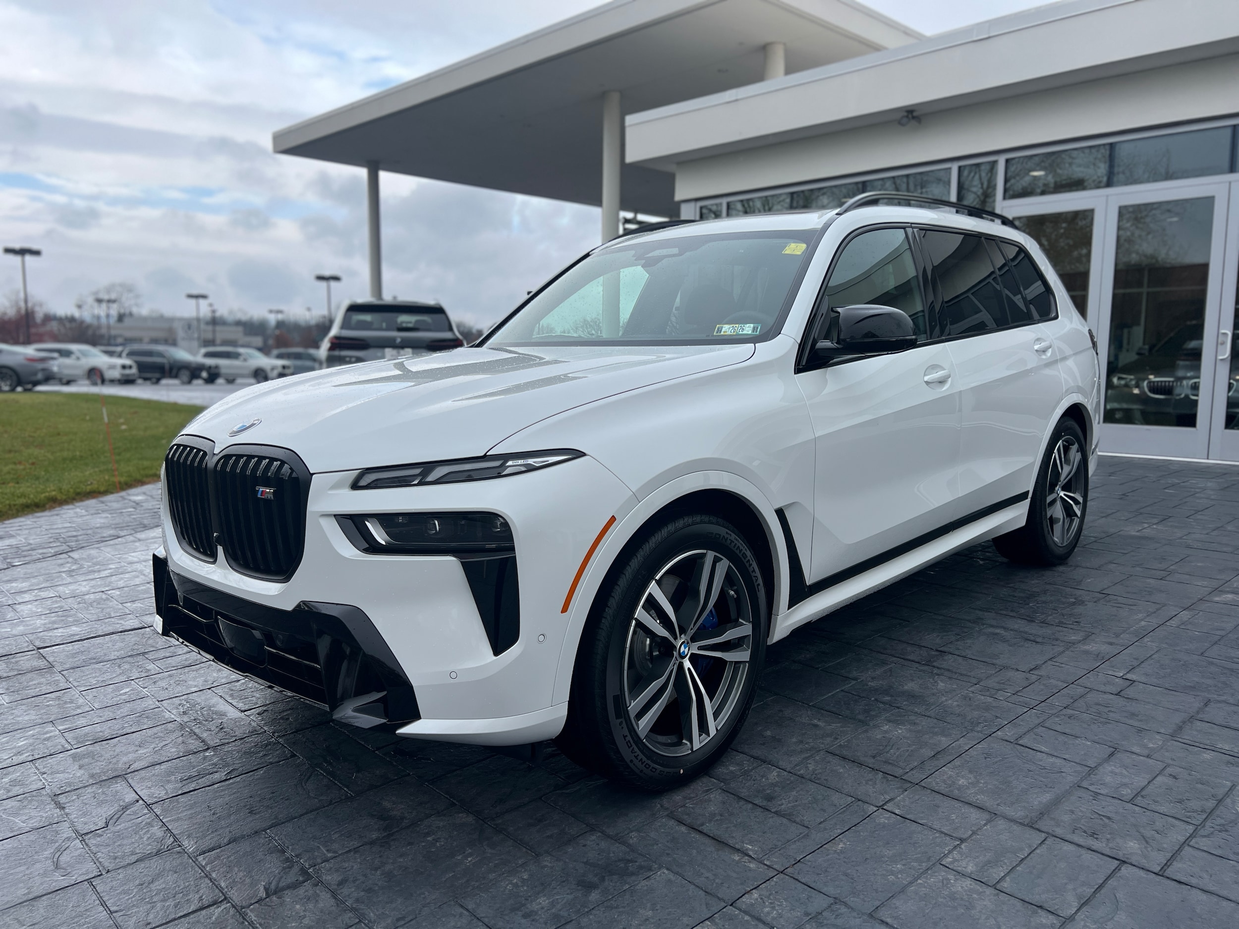 2026 BMW X7 M60i's photo