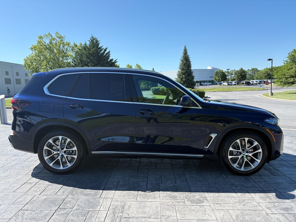 New 2026 BMW X5 PHEV xDrive50e SUV