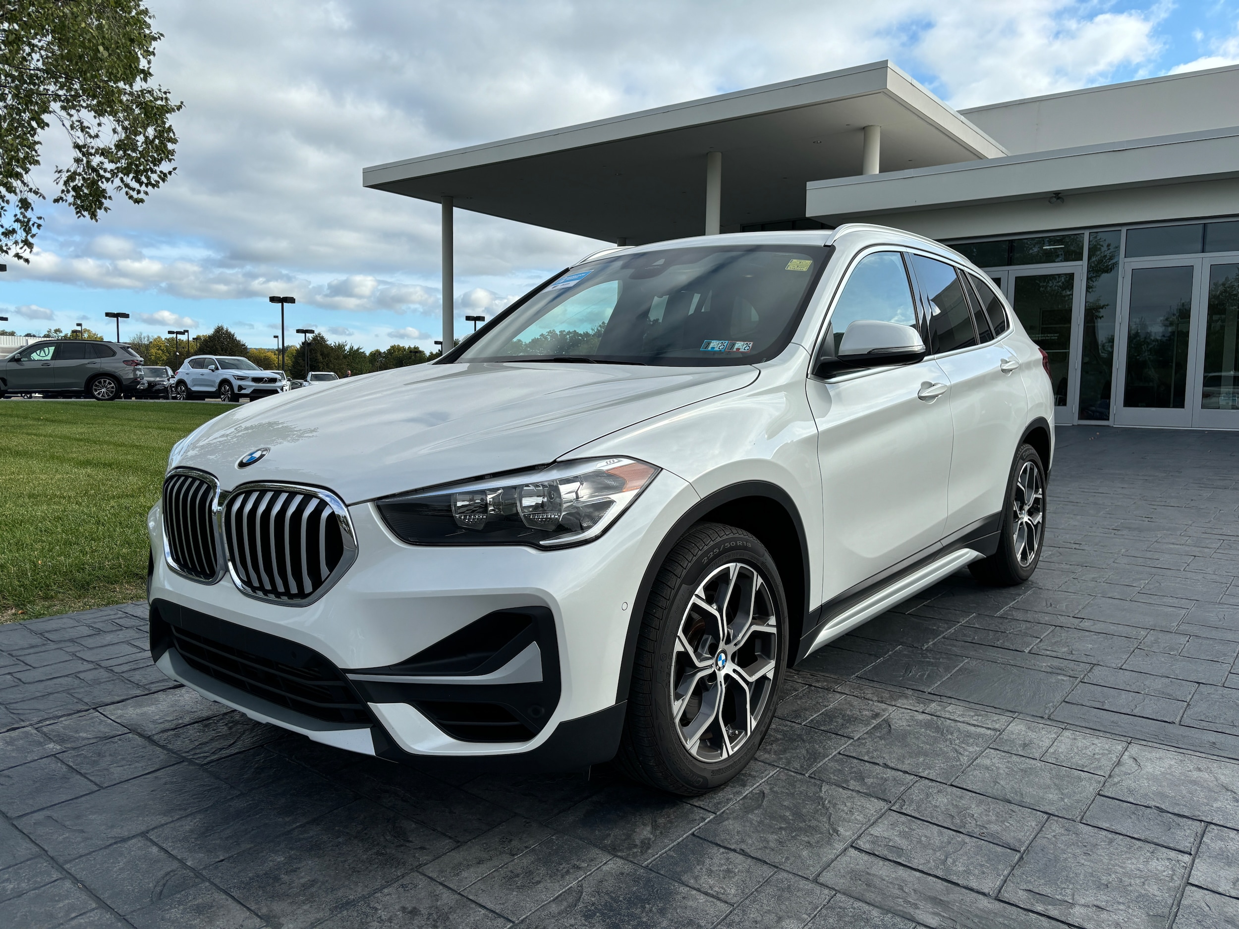 Used 2021 BMW X1 28i with VIN WBXJG9C01M5S84086 for sale in Mechanicsburg, PA