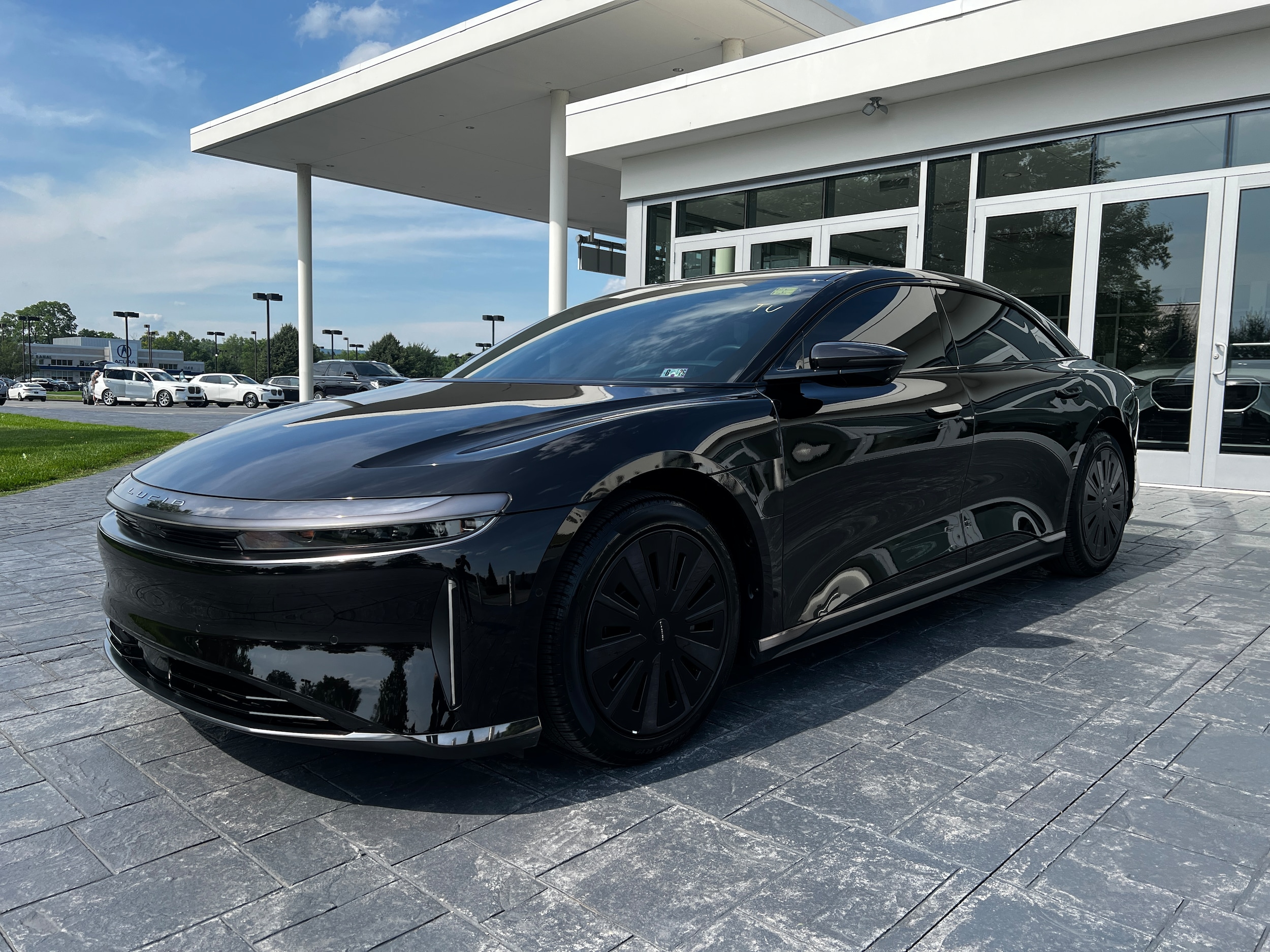 2025 Lucid Air Touring's photo