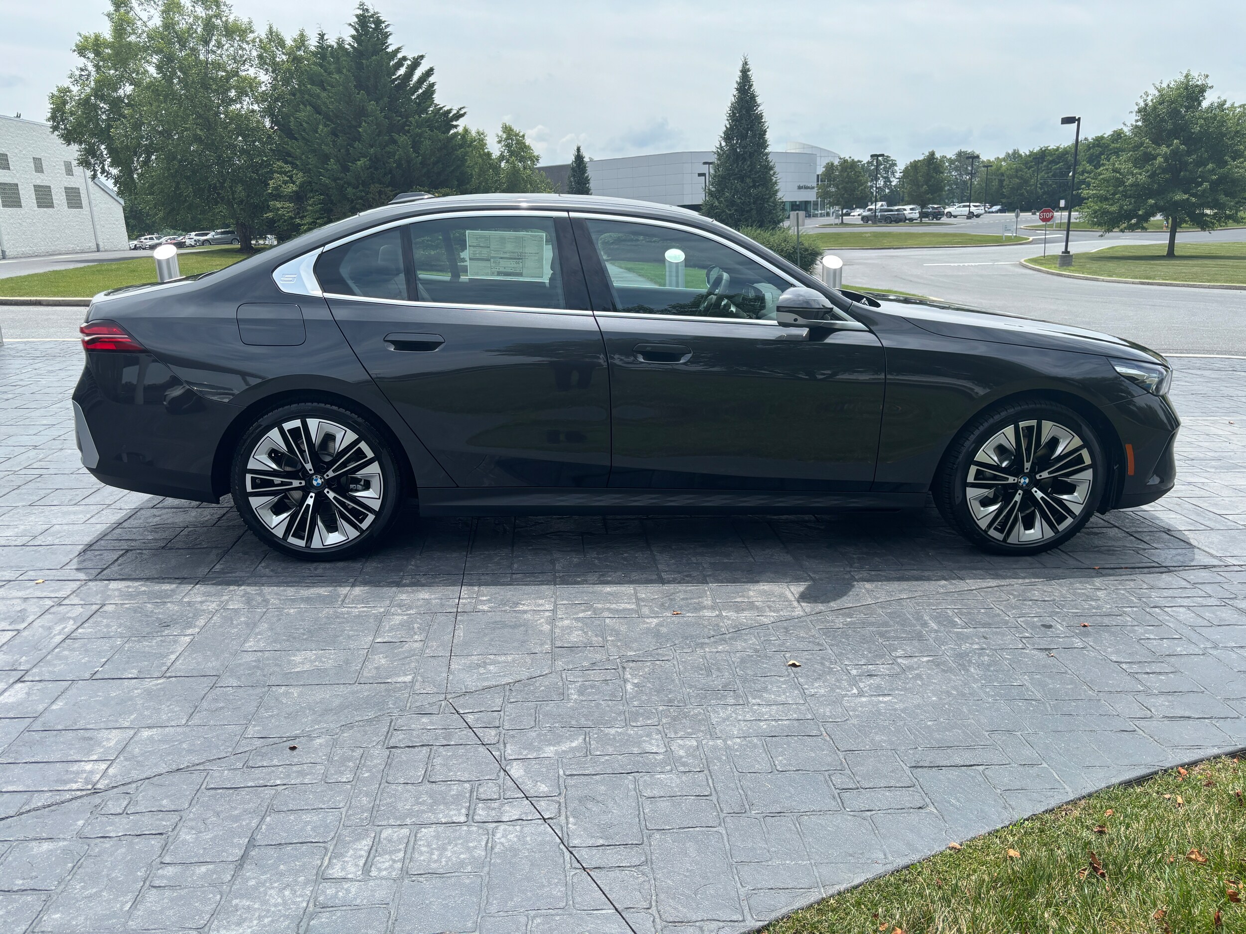 2026 Bmw 530i xDrive photo 3