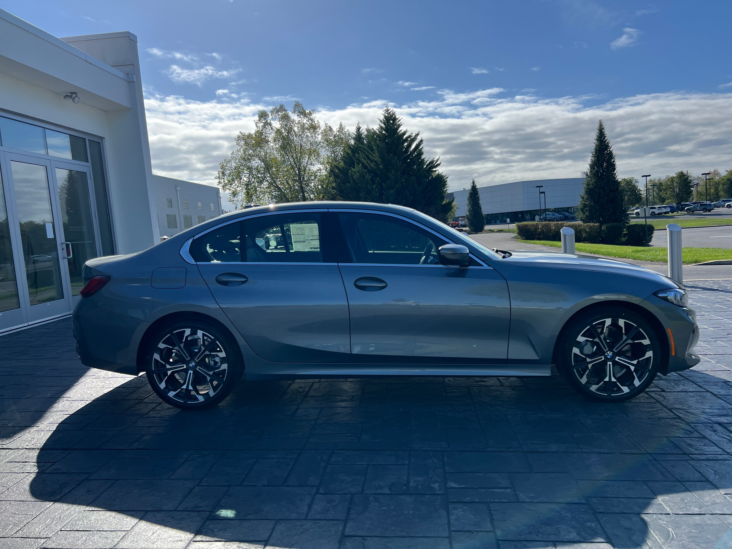 2025 Bmw 330i xDrive photo 4