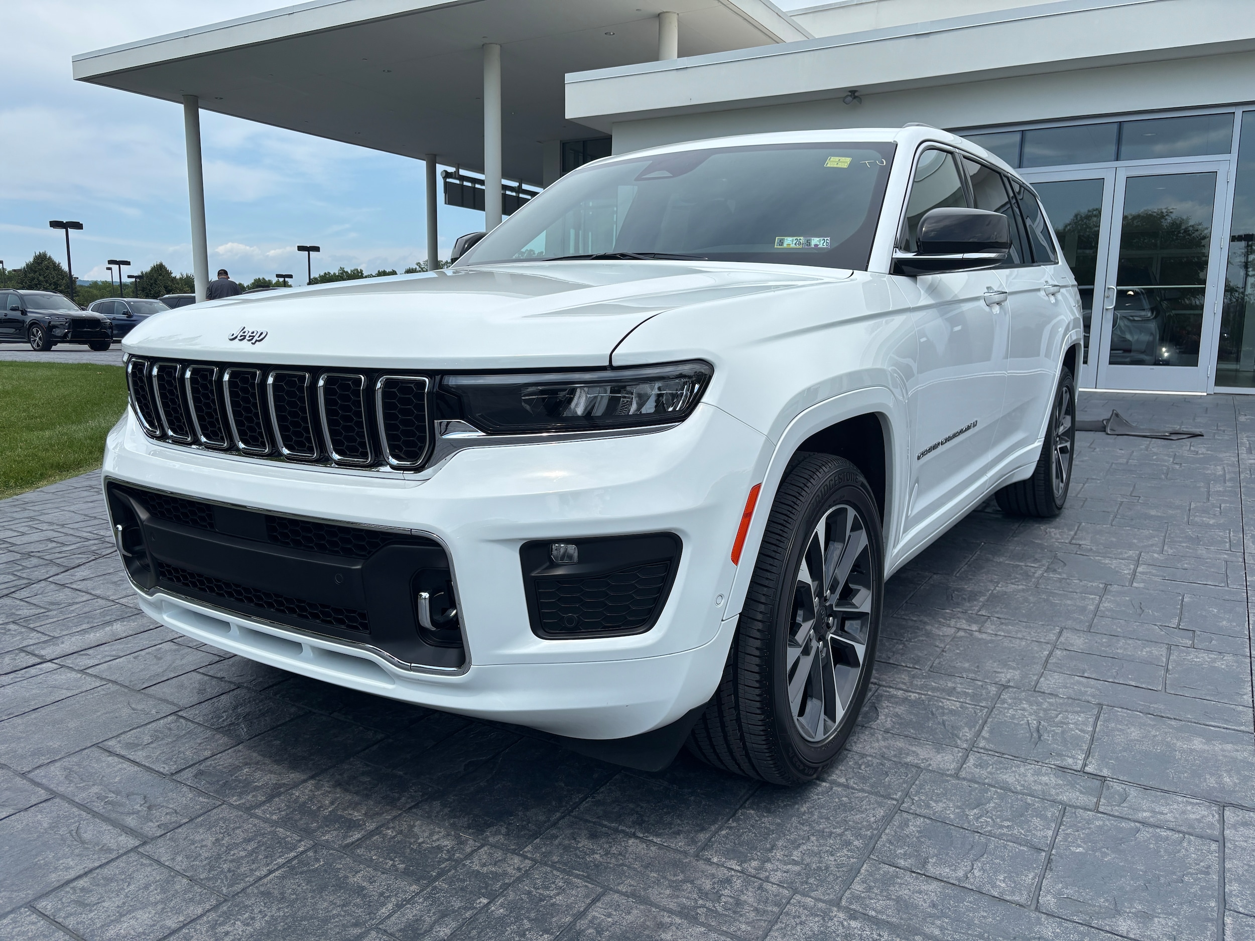 2023 Jeep Grand Cherokee L Overland SUV