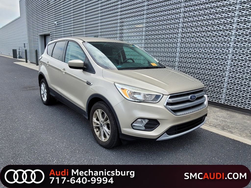 2017 Ford Escape SE's photo