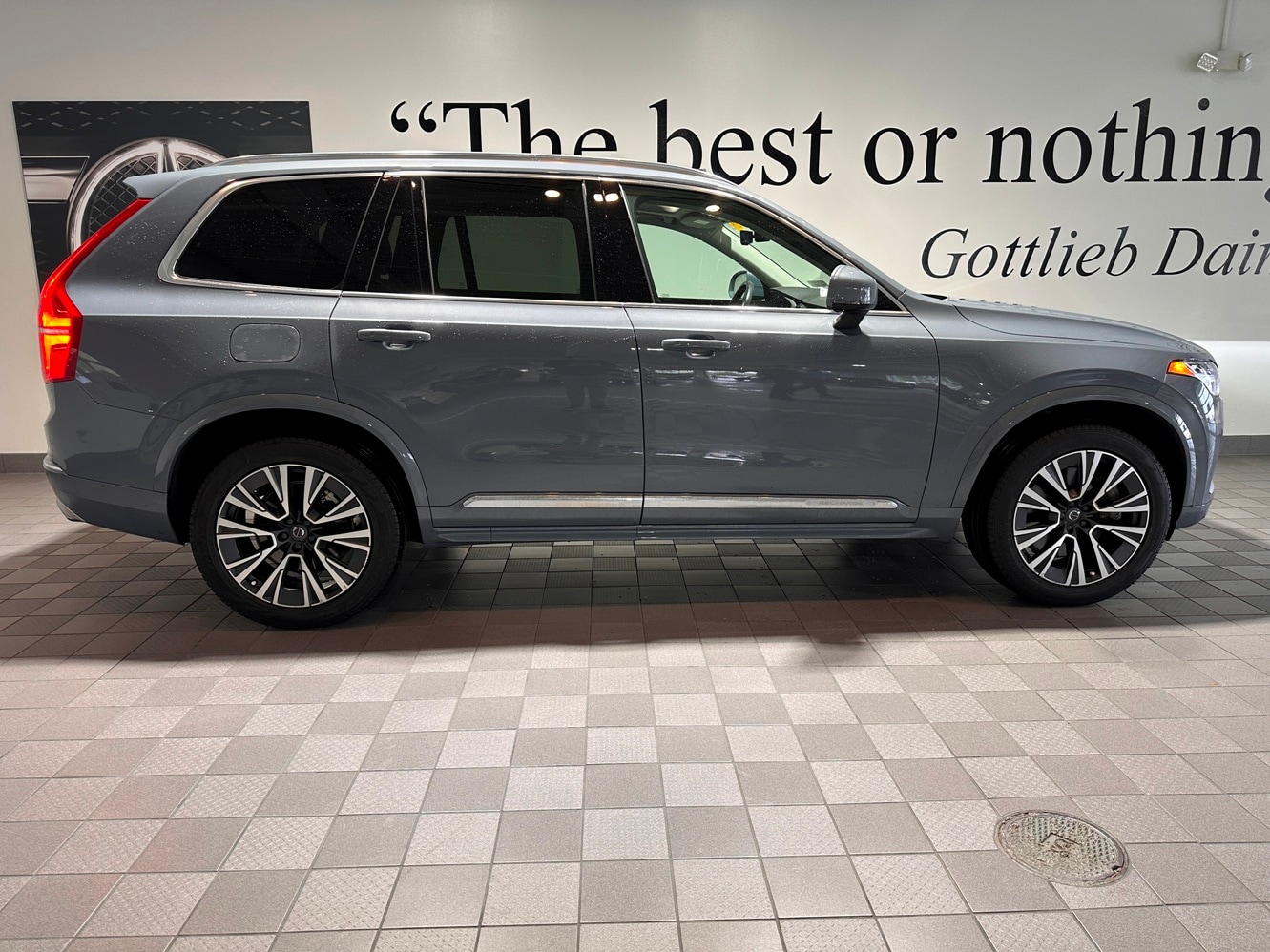 2021 Volvo XC90 T8 Inscription Expression photo 2