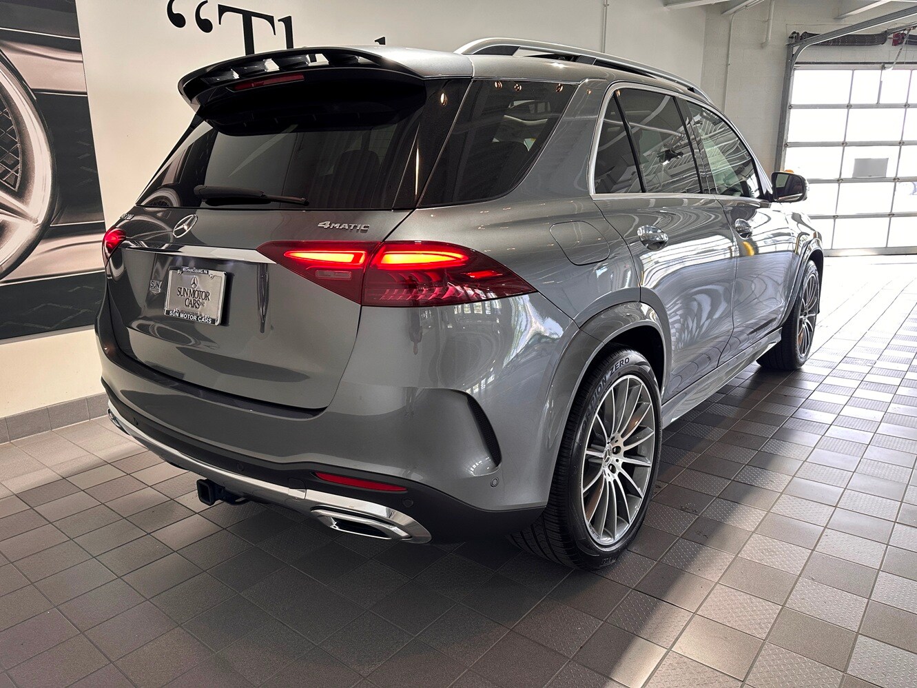 2025 Mercedes Benz GLE 350 4MATIC AMG photo 4