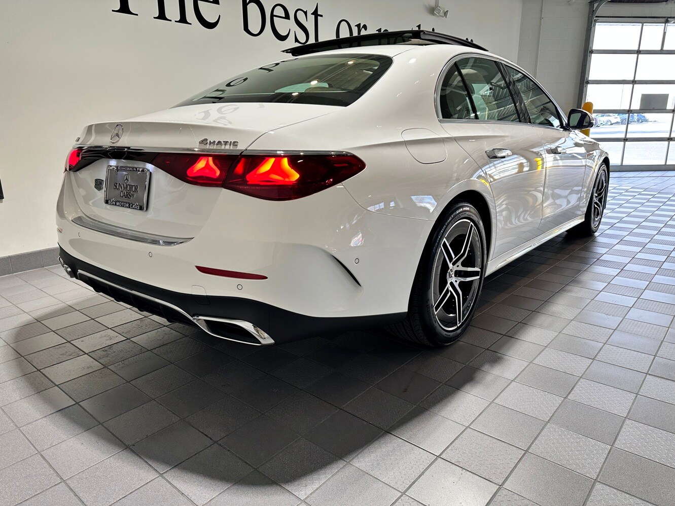 2026 Mercedes Benz E 450 4MATIC AMG photo 4