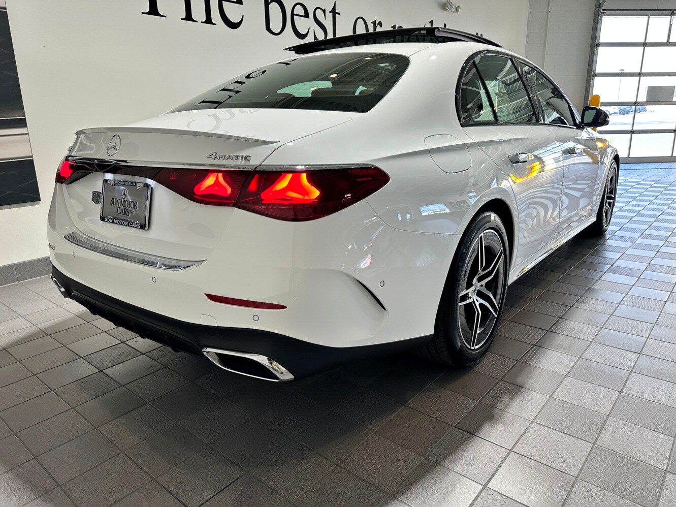 2026 Mercedes Benz E 450 4MATIC photo 4