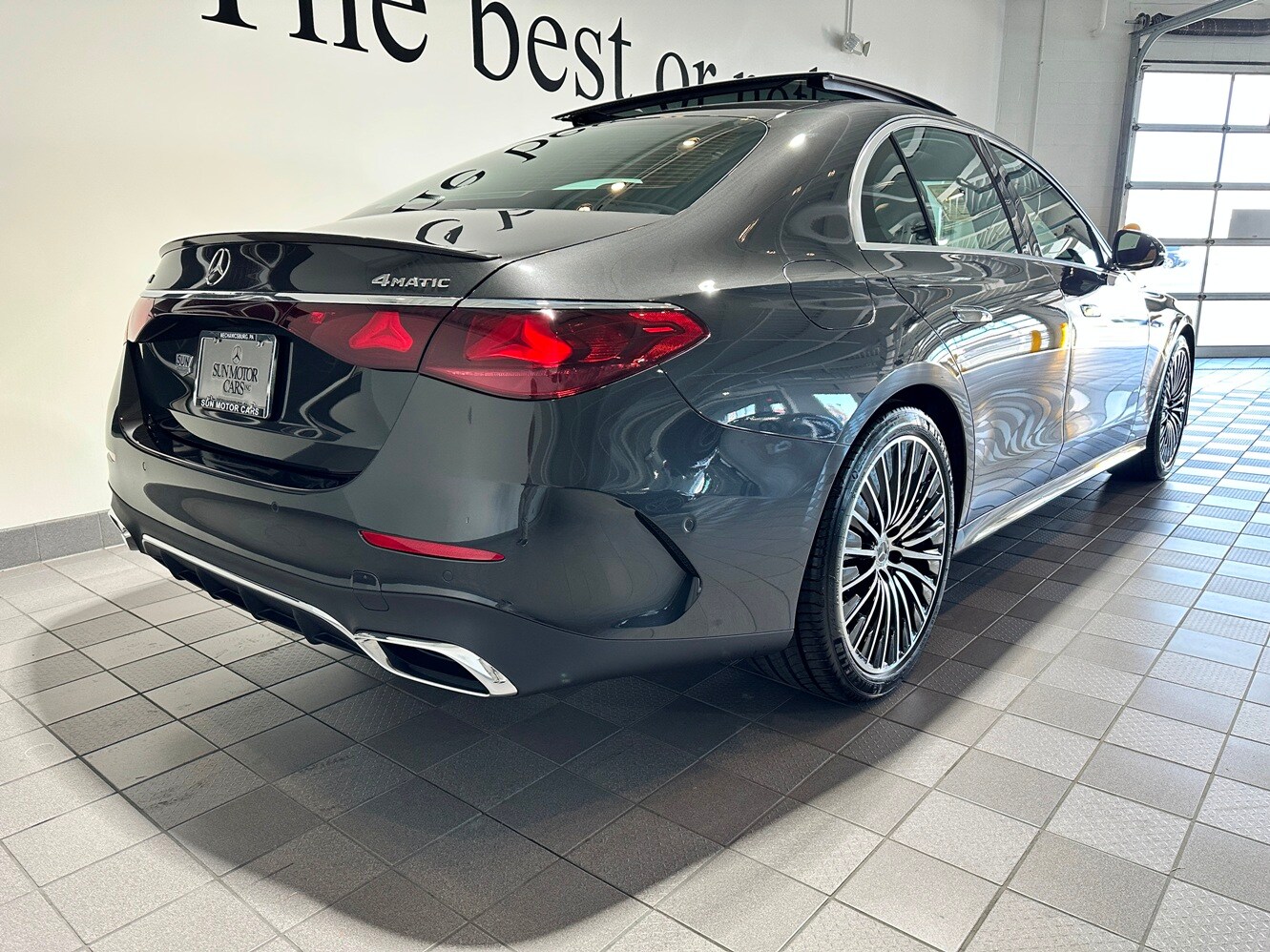 2026 Mercedes Benz E 350 4MATIC AMG photo 4