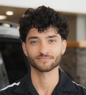 Staff member Haseeb Akbari from ID_0d0928