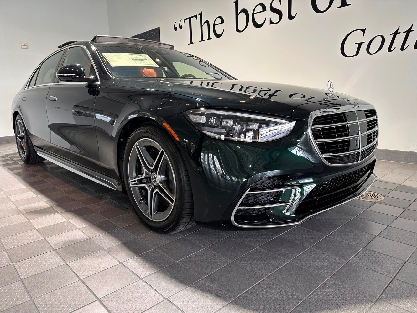 2026 Mercedes-Benz S-Class S 500's photo